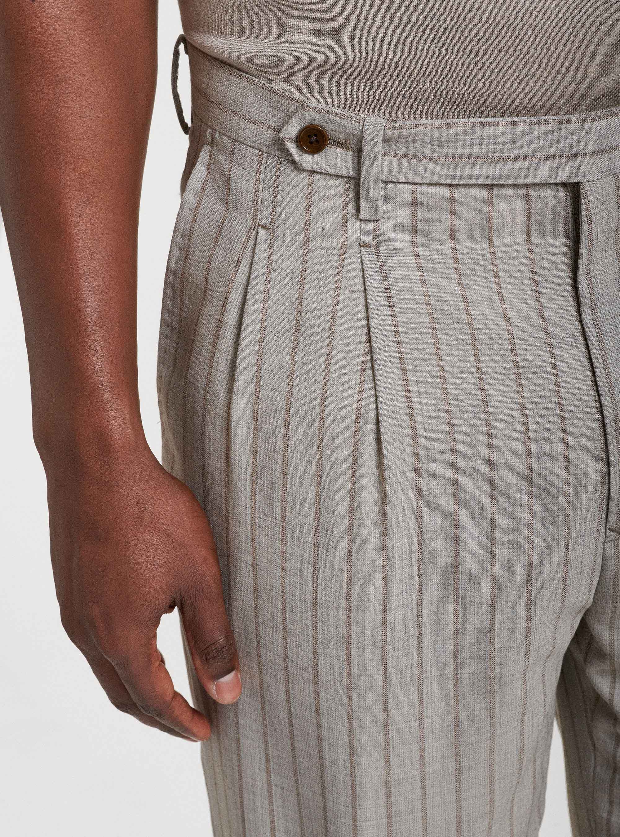 Pantalon &agrave; pinces doubles en pure laine ray&eacute;e, SABLE