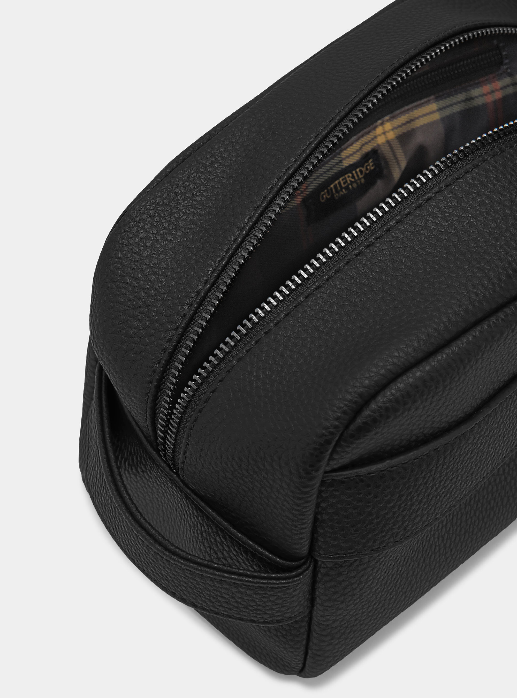 Necessaire with zip, BLACK