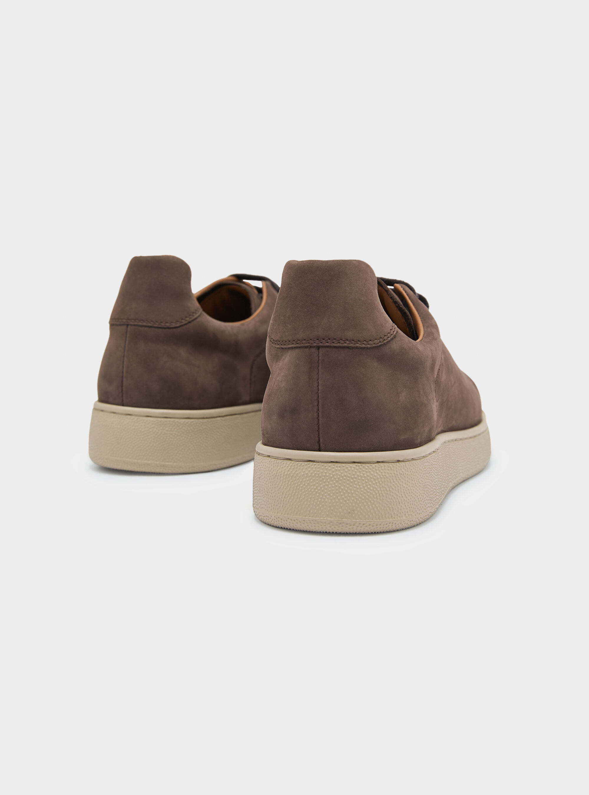 Baskets en nubuck, MARRON
