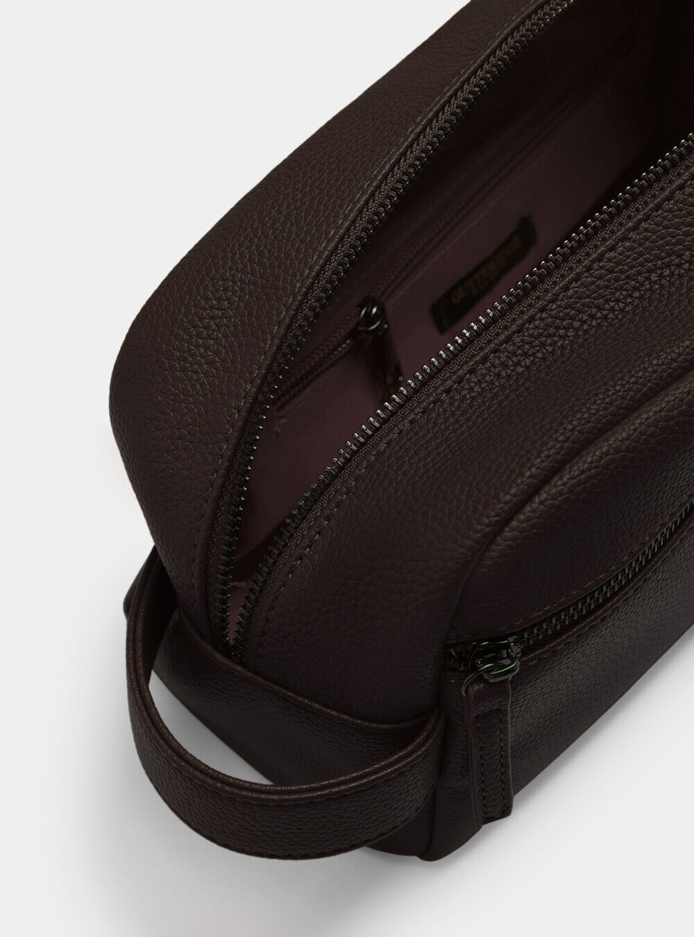 Necessaire with zip, BROWN