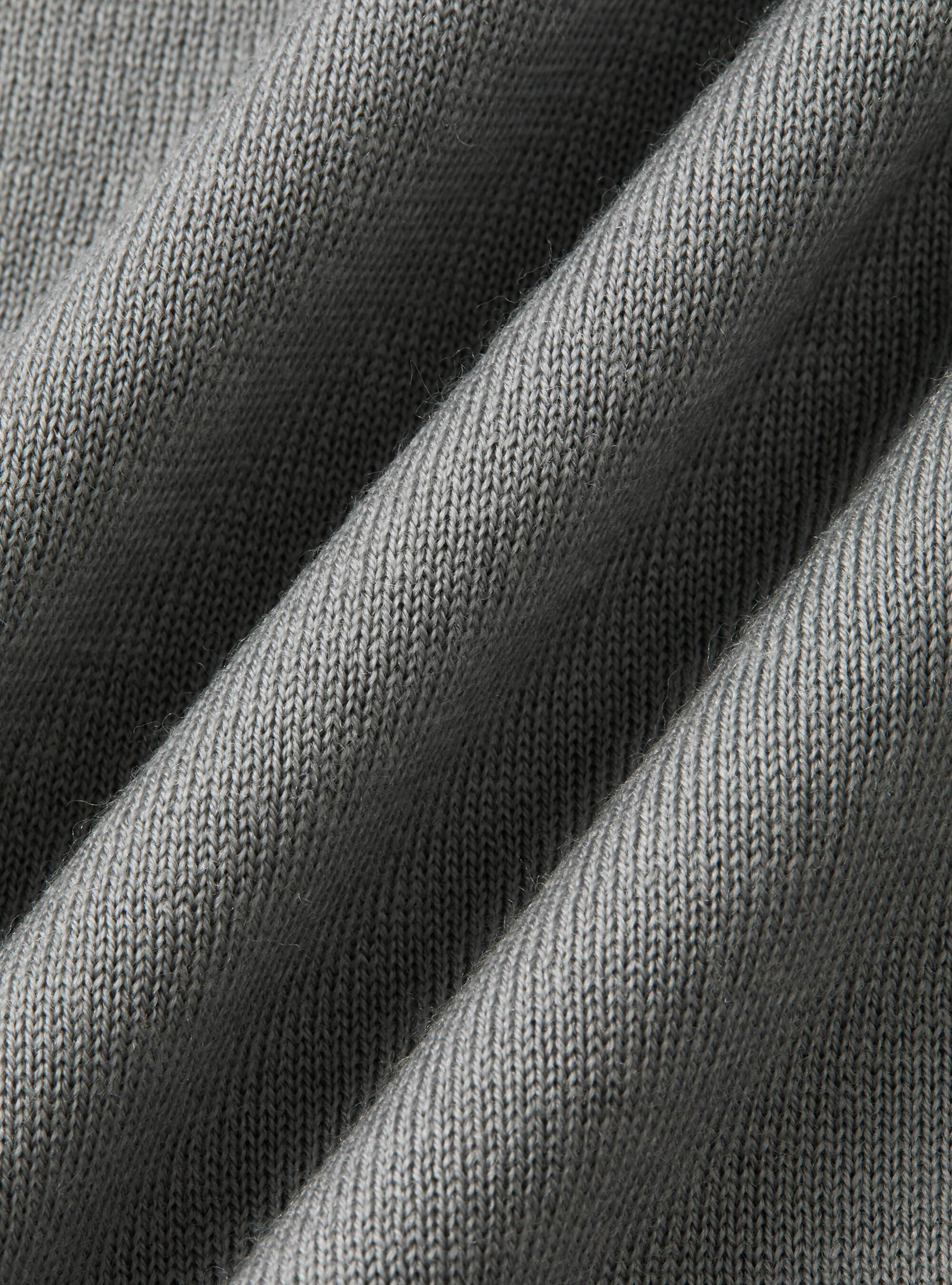 Gilet in maglia con bottoni in lana merino extrafine, GRIGIO CHIARO