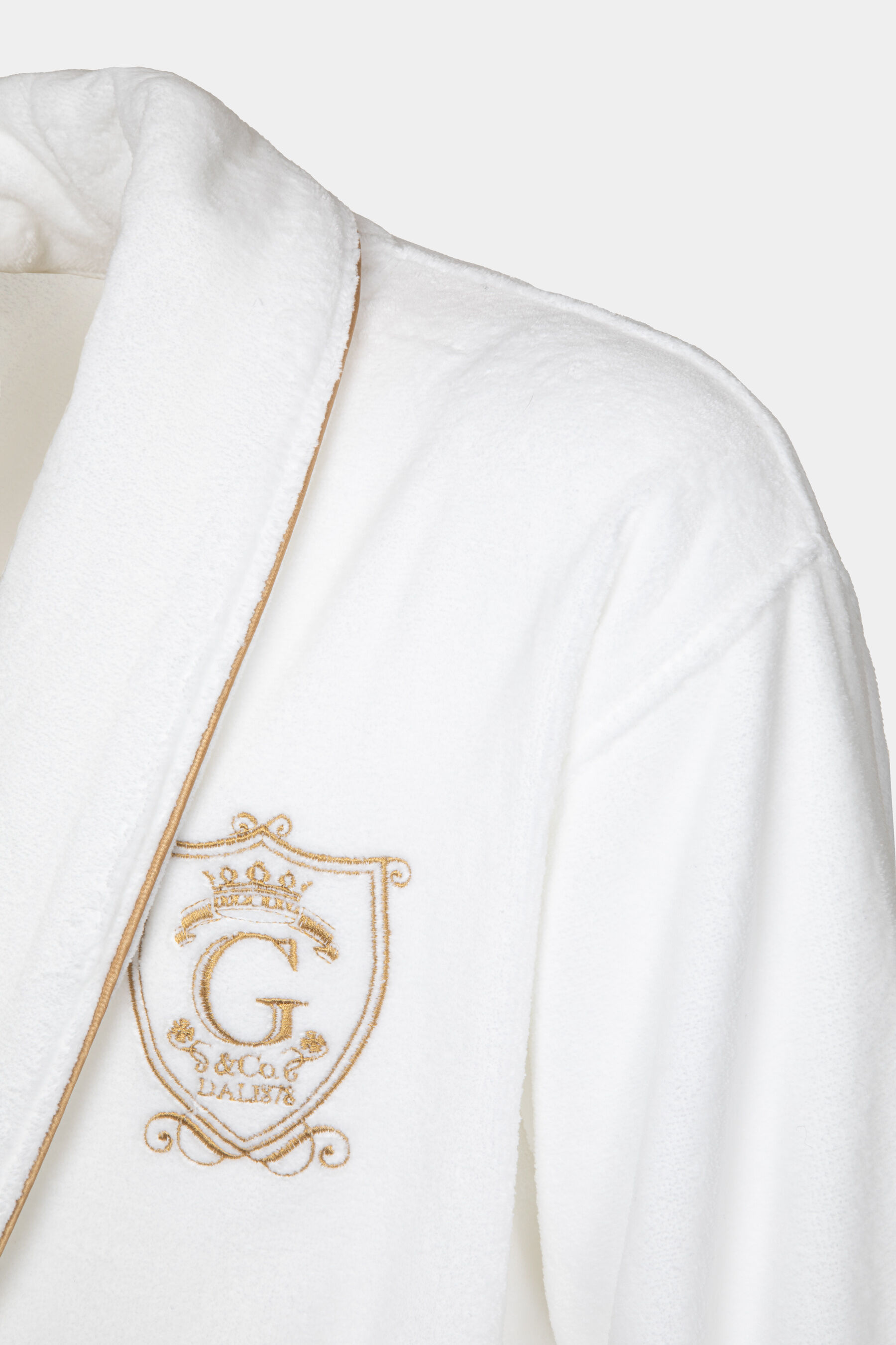 Albornoz de algod&oacute;n con escudo bordado
