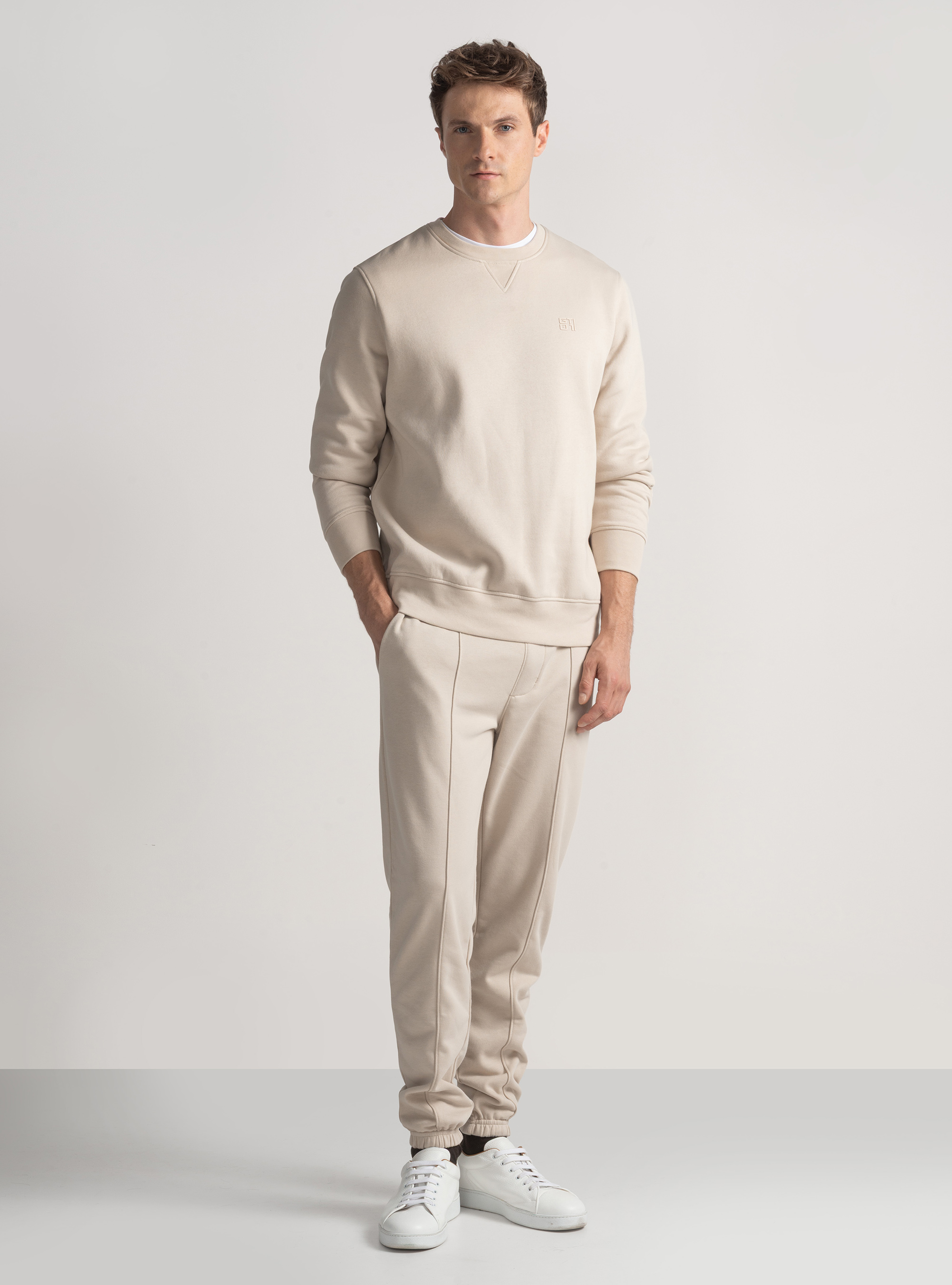 Crew neck sweatshirt with rubberised logo GT01, ECRU