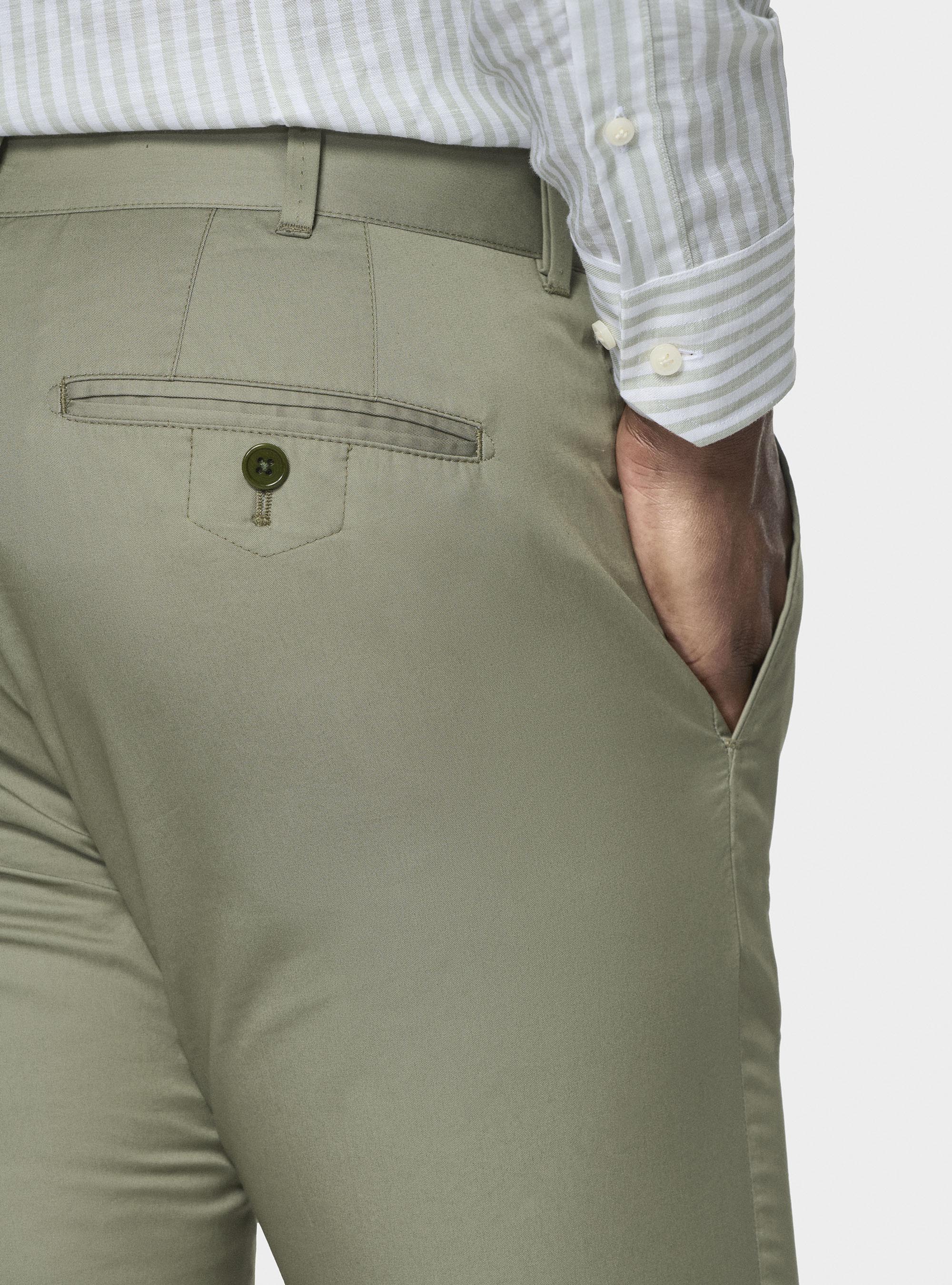 Pantalon chino slim en serg&eacute; l&eacute;ger, SALVIA 0602C