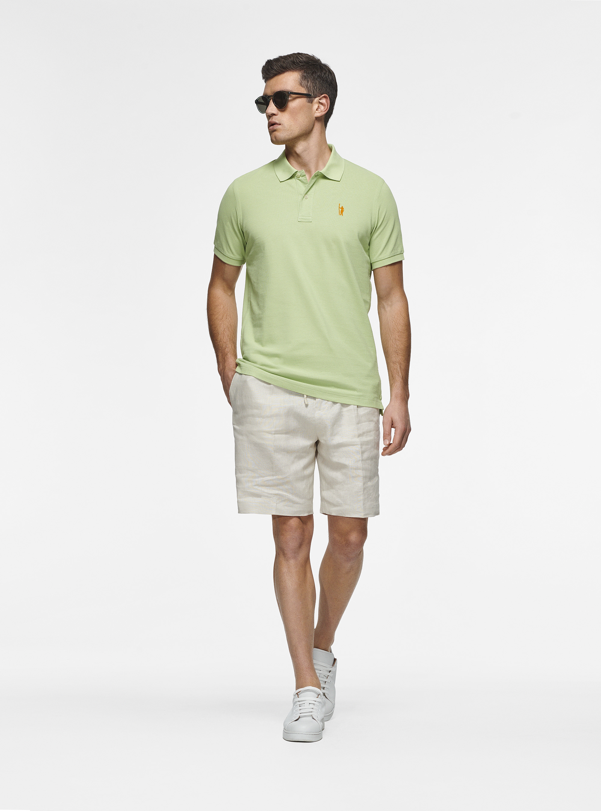Piqu&eacute; polo shirt with embroidery, 0620C VERDE CHIARO