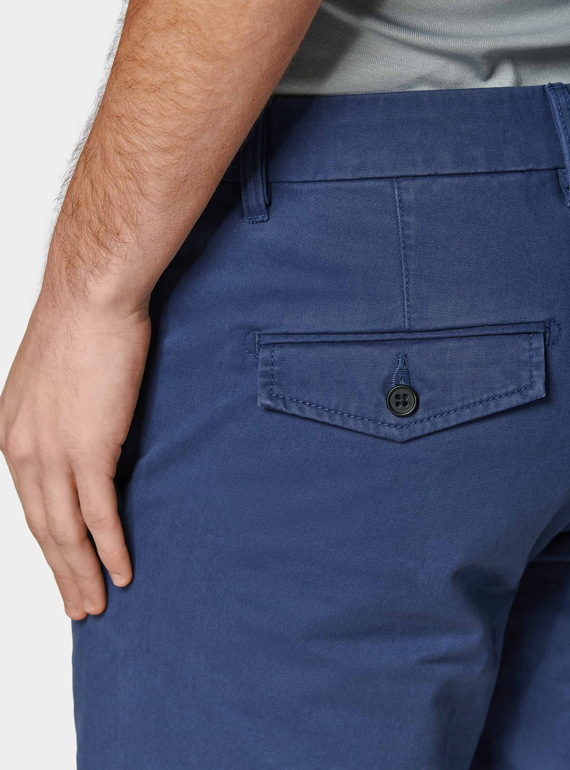 Bermudashorts aus Baumwolltwill, BLUE 0241C