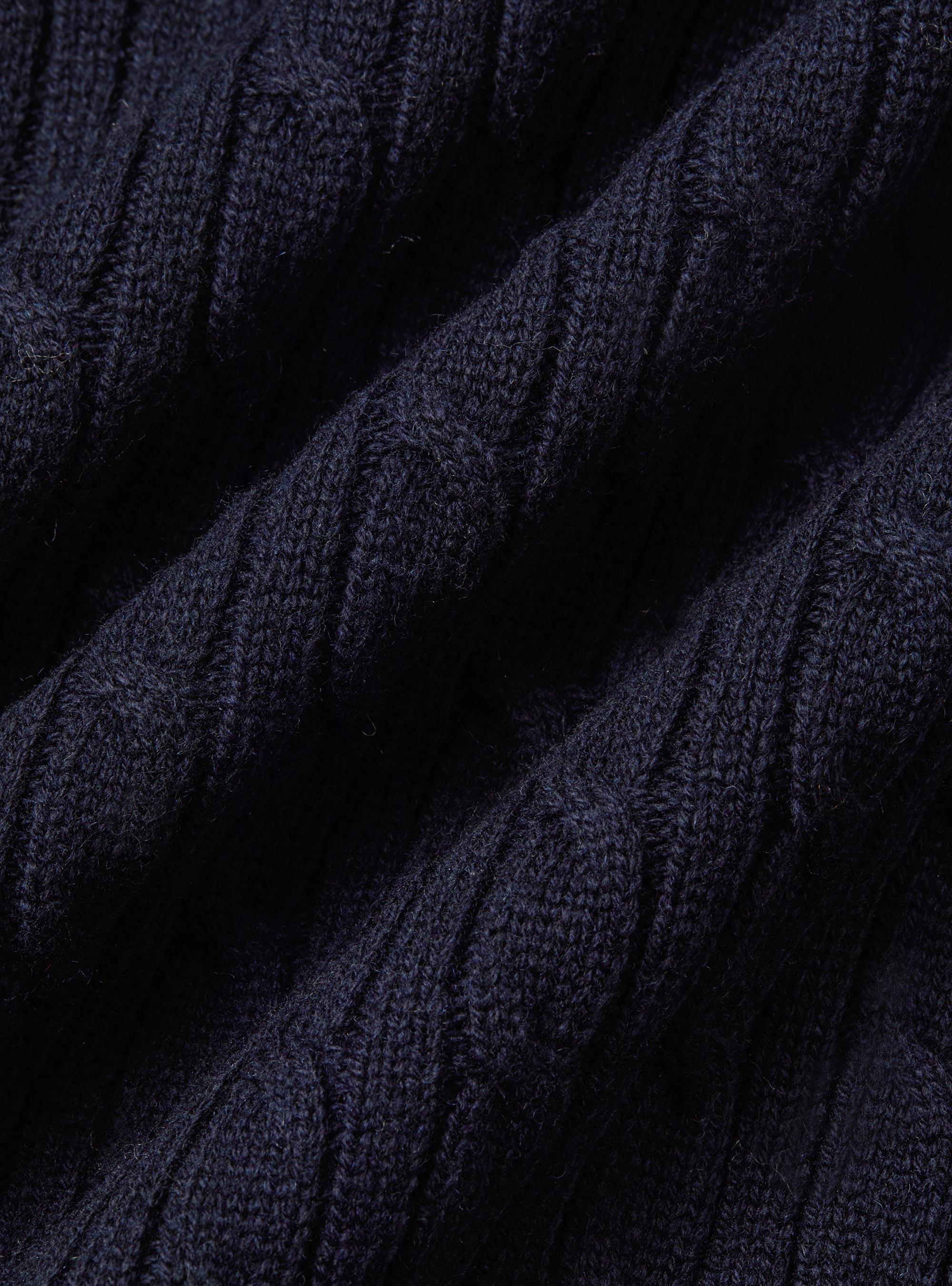 Maglia con collo mock e treccia in misto lana, BLU NAVY