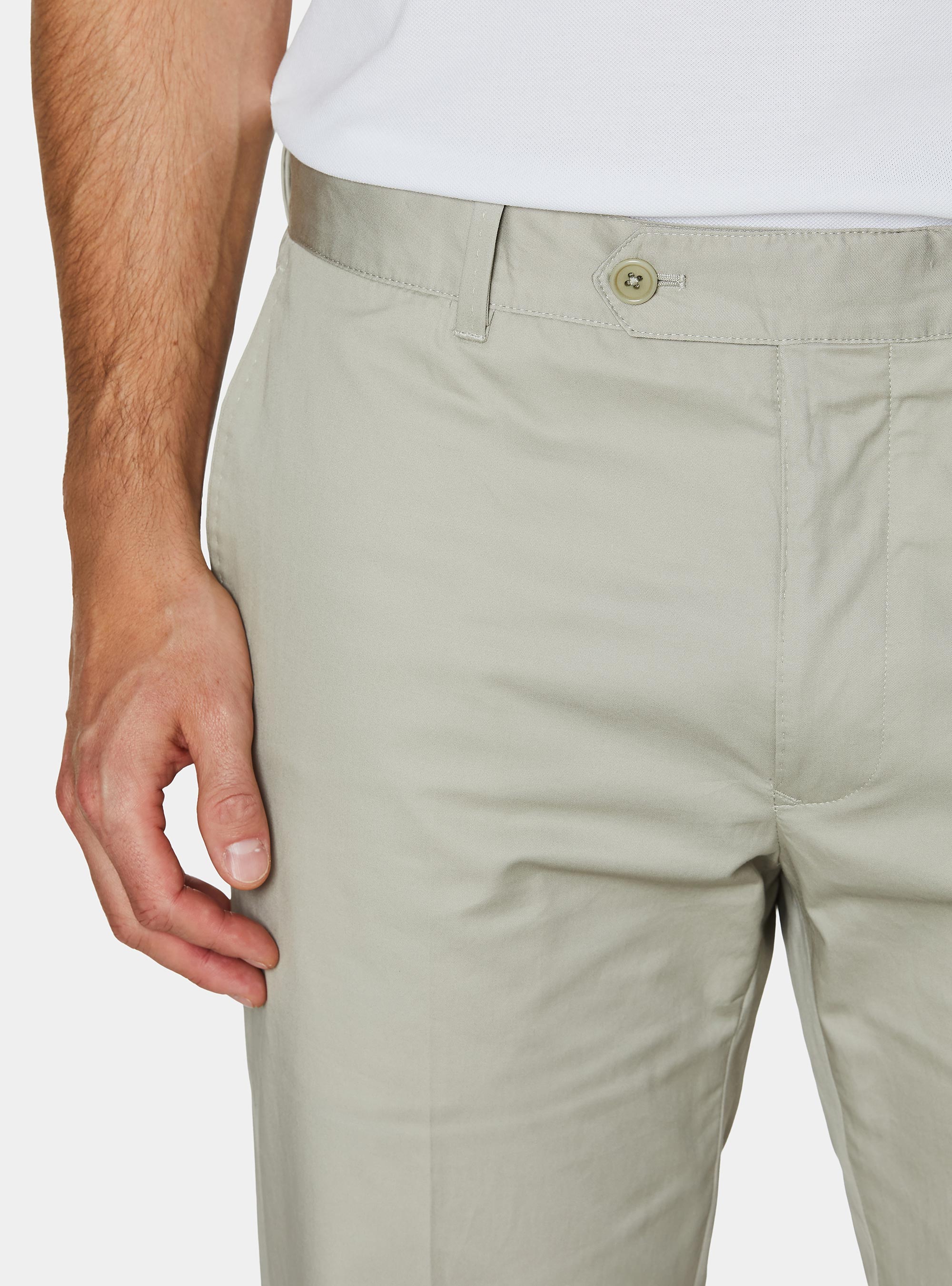 Leichte Chino-Hose aus Twill in schmaler Passform, ECRU 0560C