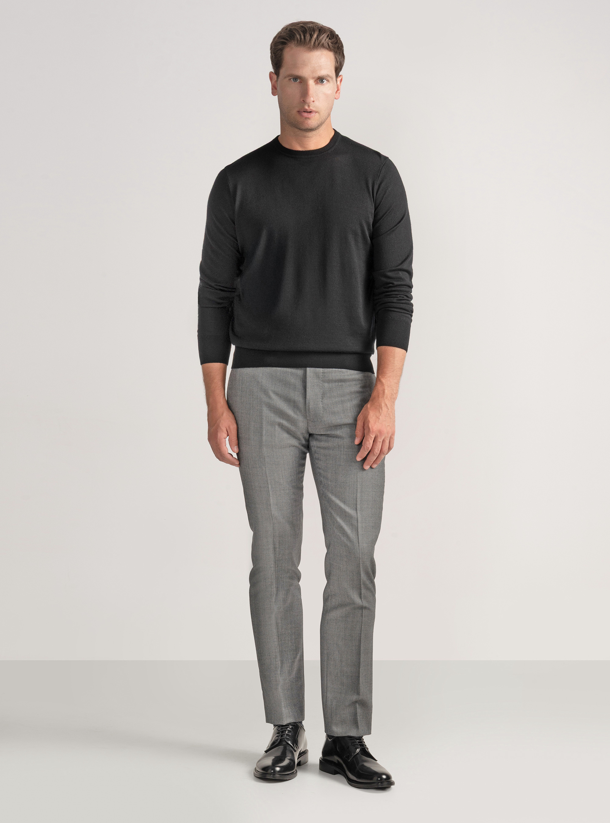 Crew-neck sweater in pure extra-fine merino wool, BLACK