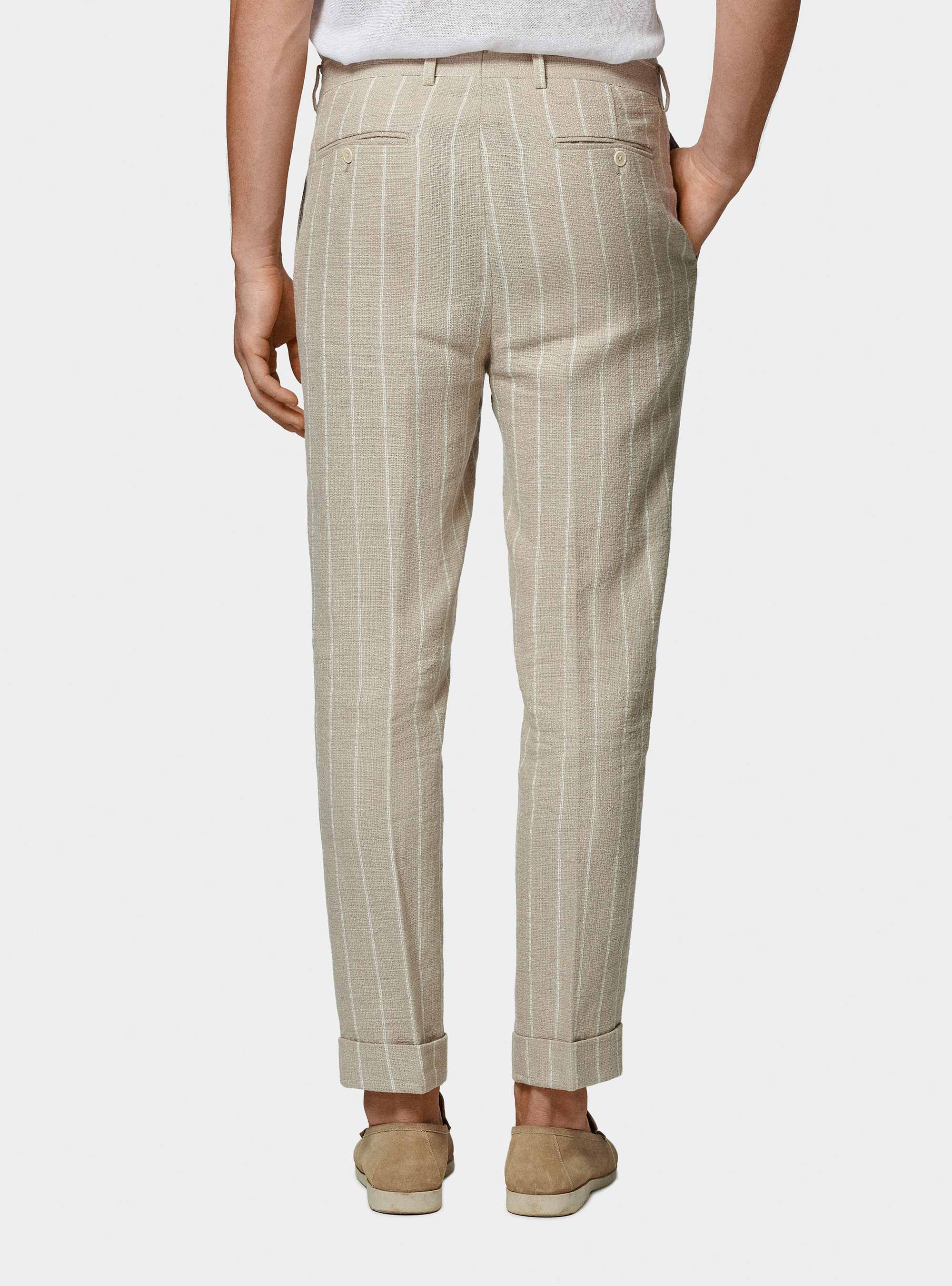 Pantalon de costume &agrave; rayures en cr&ecirc;pe de lin pur, SABLE