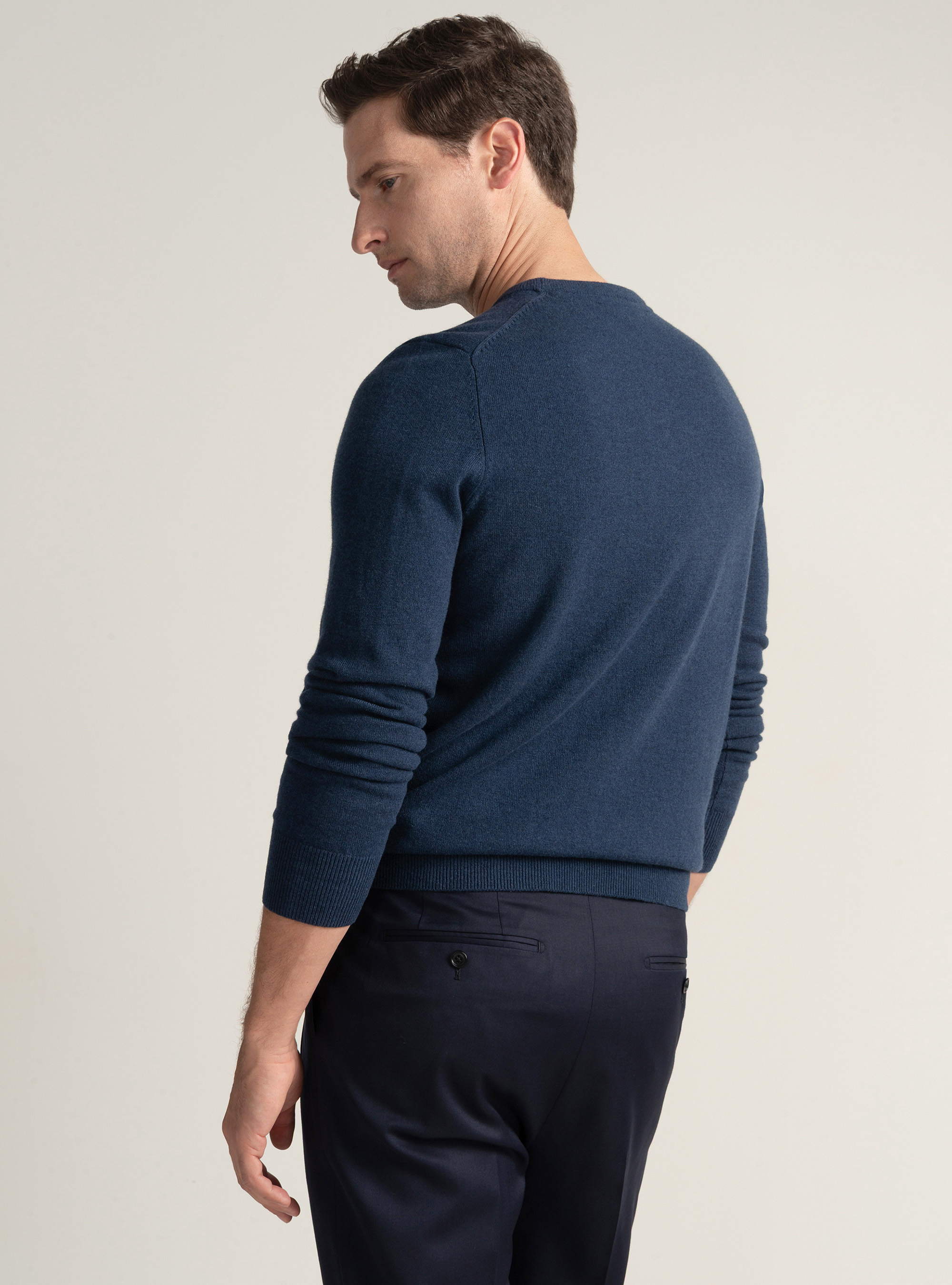 Maglia girocollo in lana lambswool e cashmere, INCHIOSTRO
