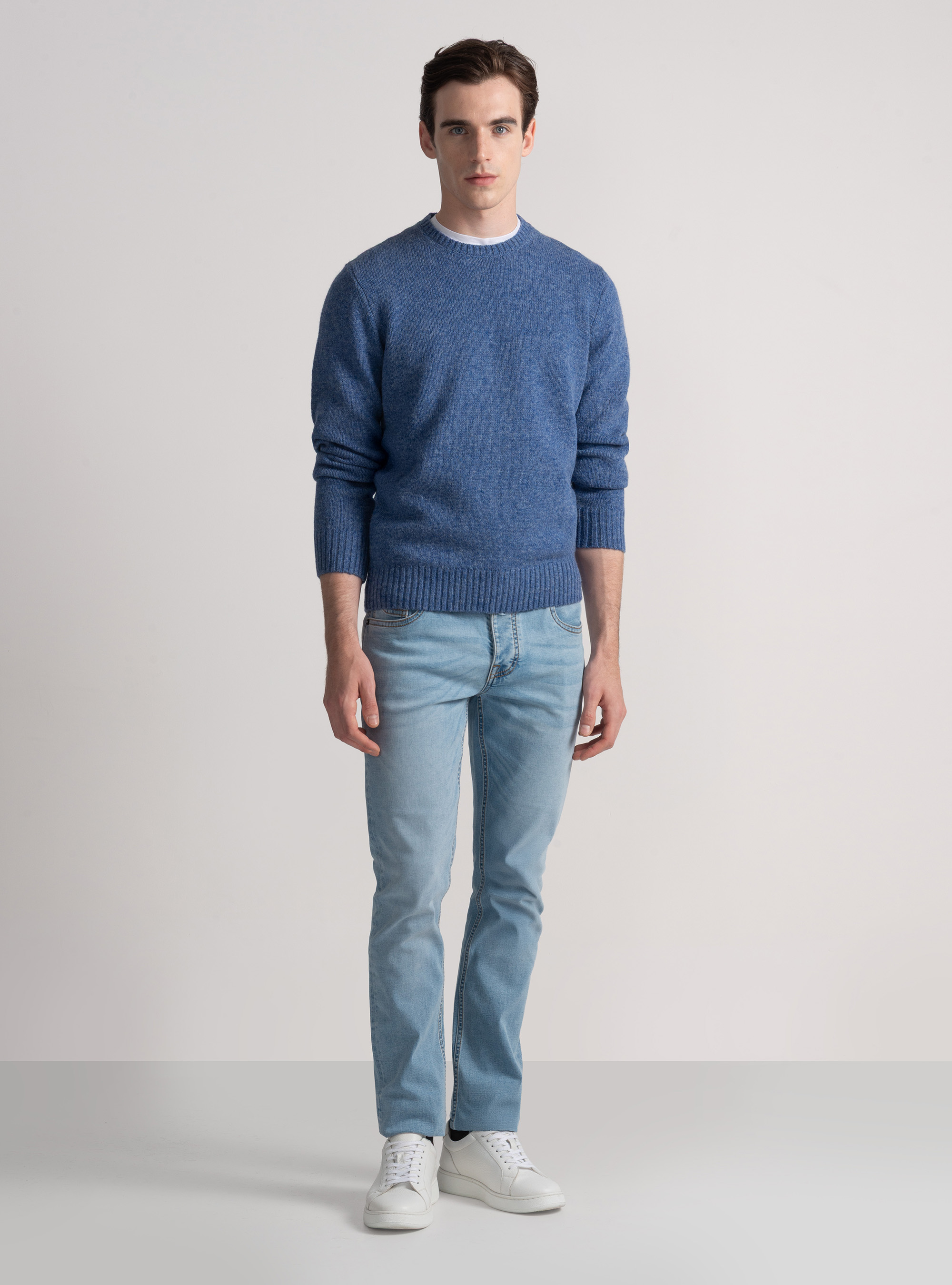 5 Regular fit denim pockets, LIGHT BLUE