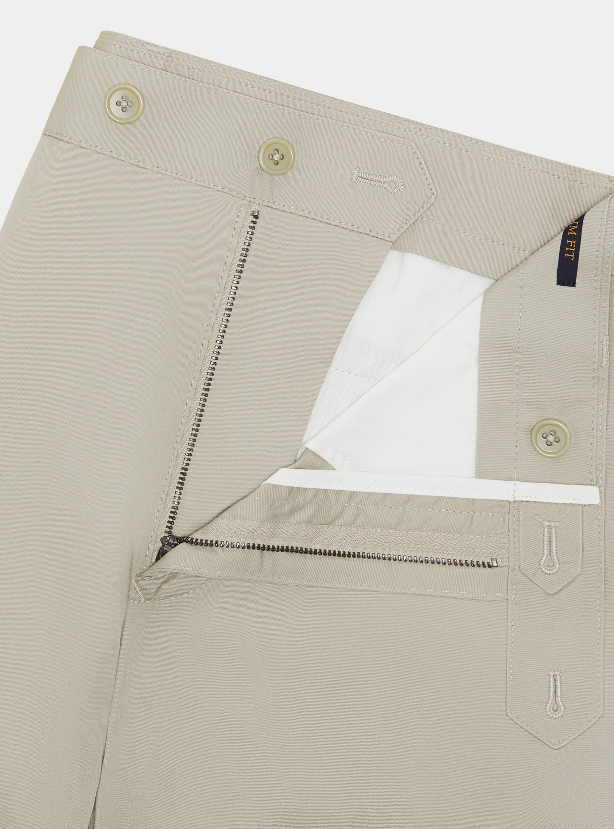 Pantalon chino slim en serg&eacute; l&eacute;ger, &Atilde; CRU