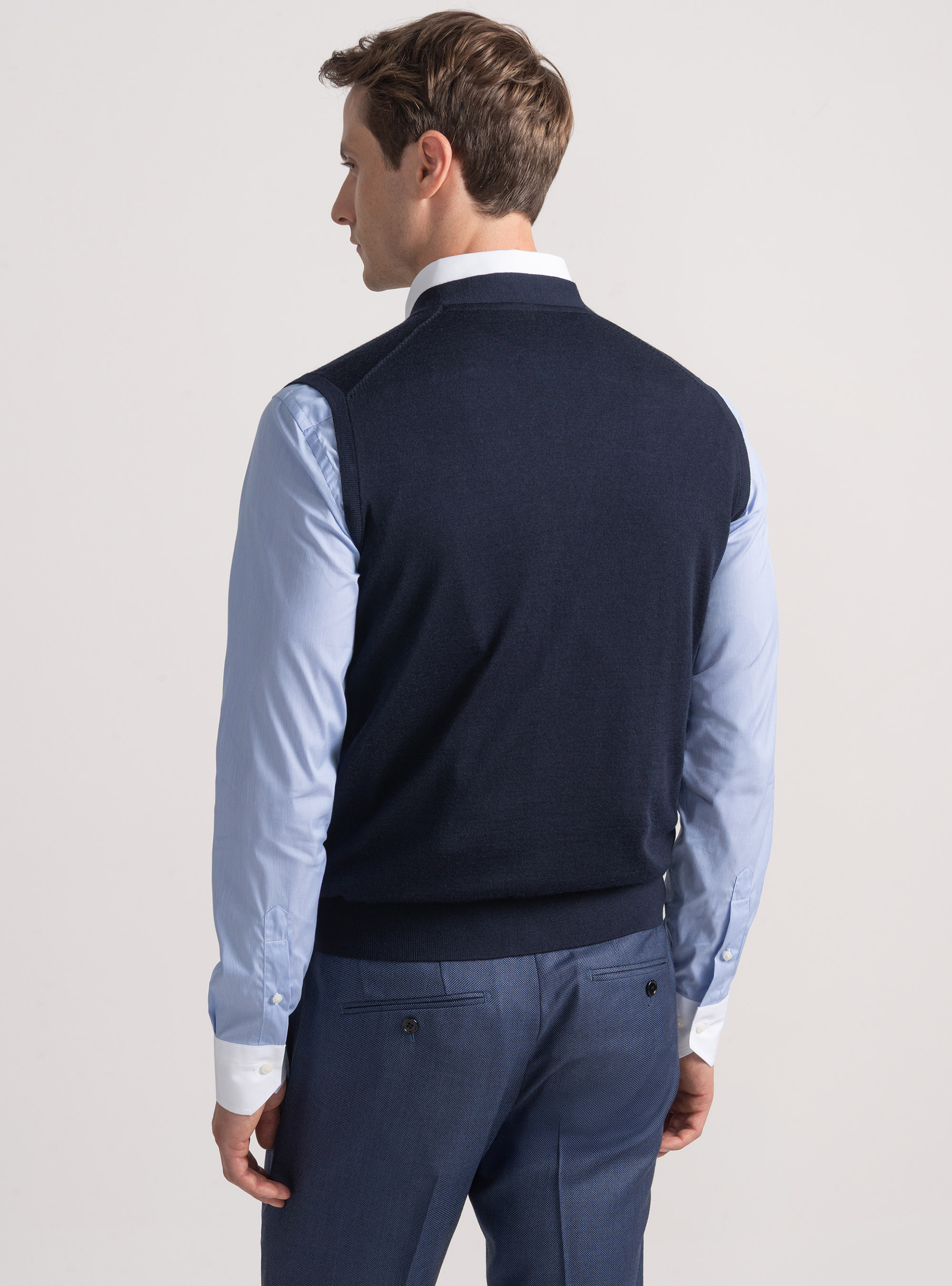 Gilet in maglia con bottoni in lana merino extrafine, BLU NAVY