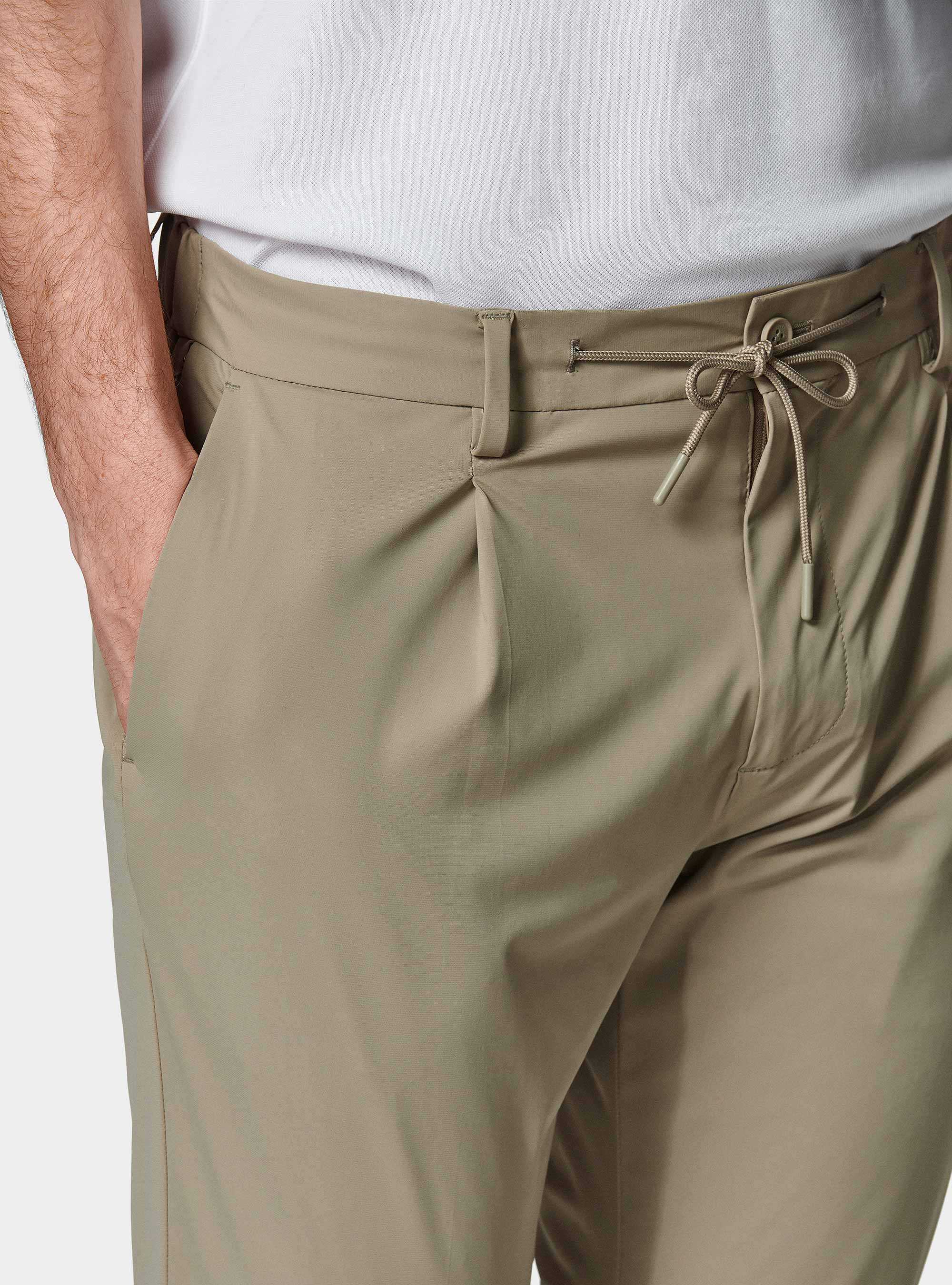 GT01 Hose aus Stretch-Jersey, FANGO 0569C