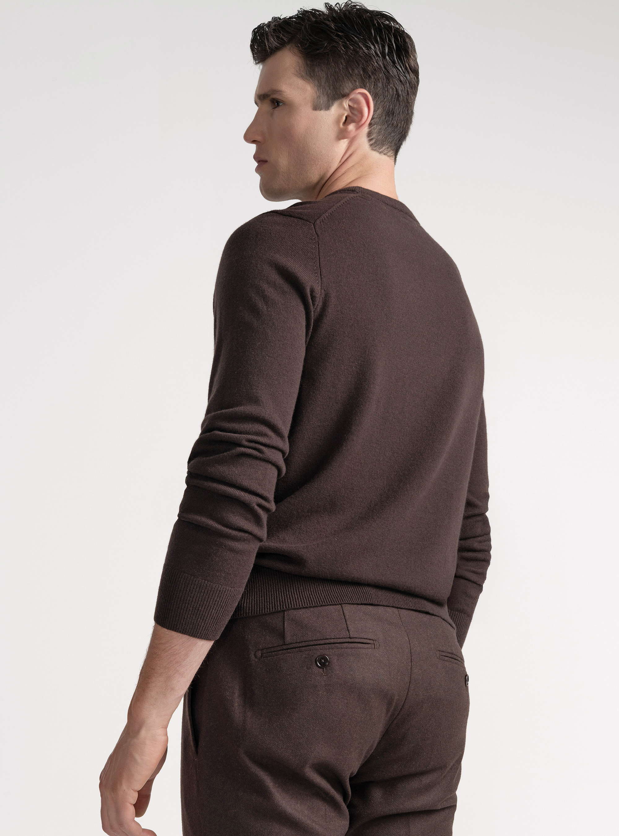 Maglia girocollo in lana lambswool e cashmere, MARRONE