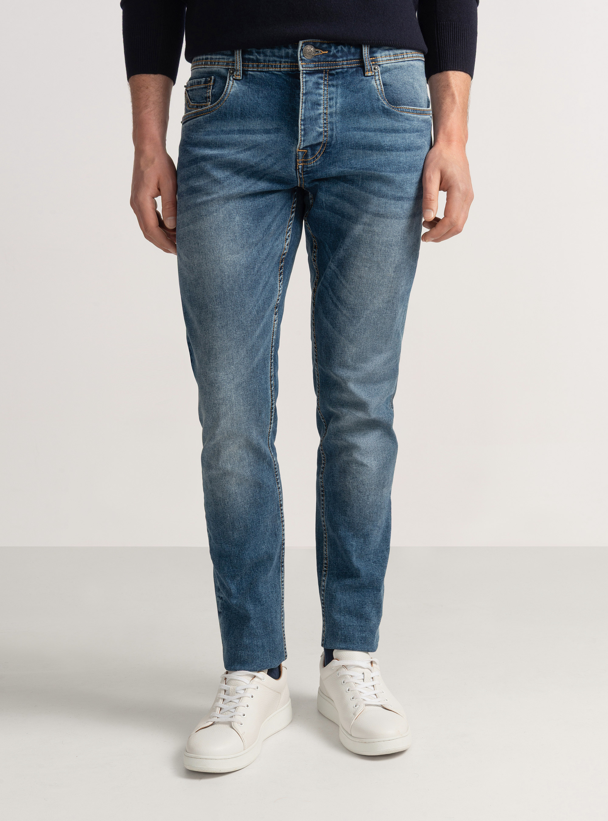 5 Regular fit denim pockets, NAVY BLUE