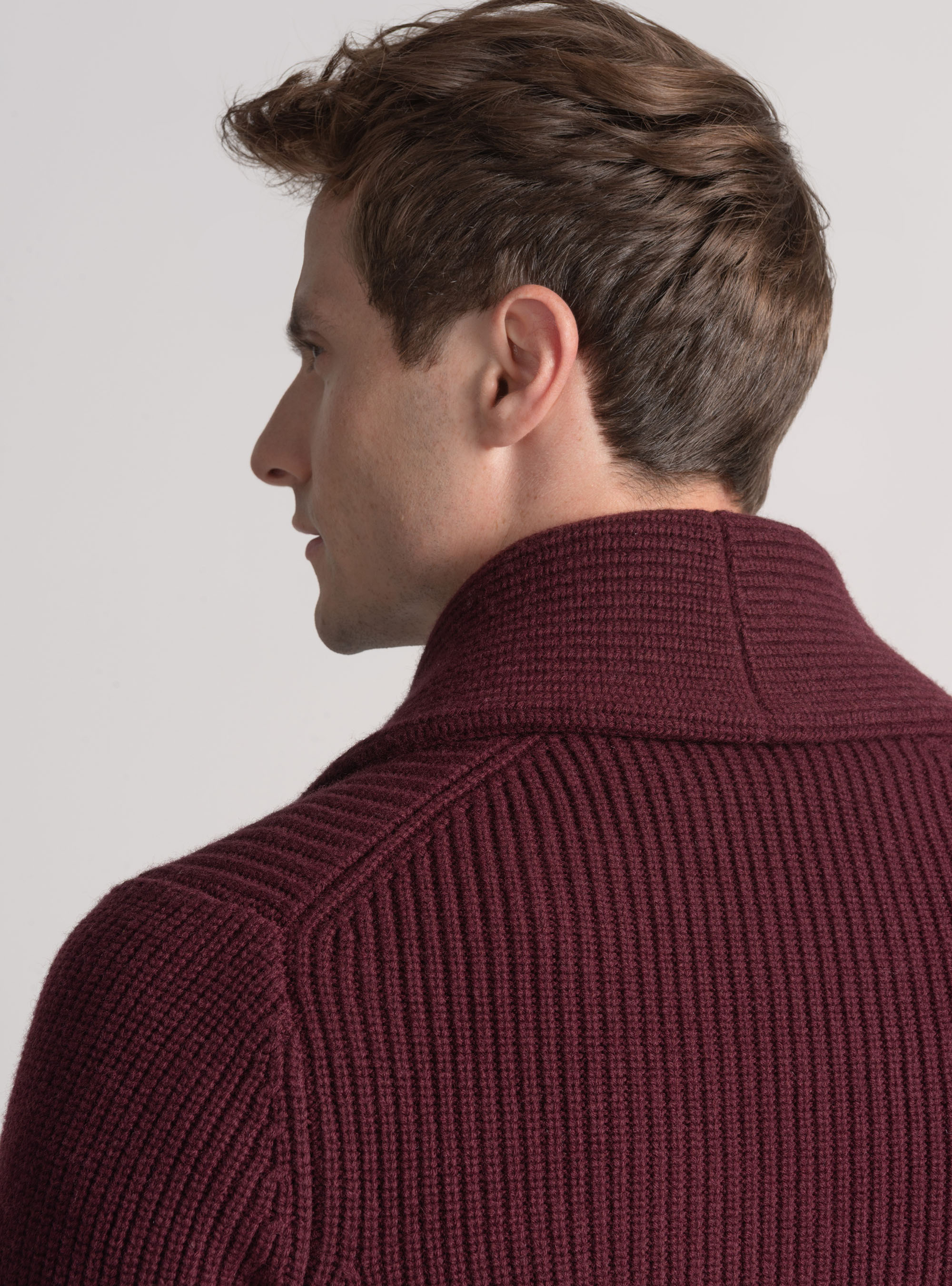 Strickjacke aus Merinowolle mit Schalkragen, BORDEAUX 0311C