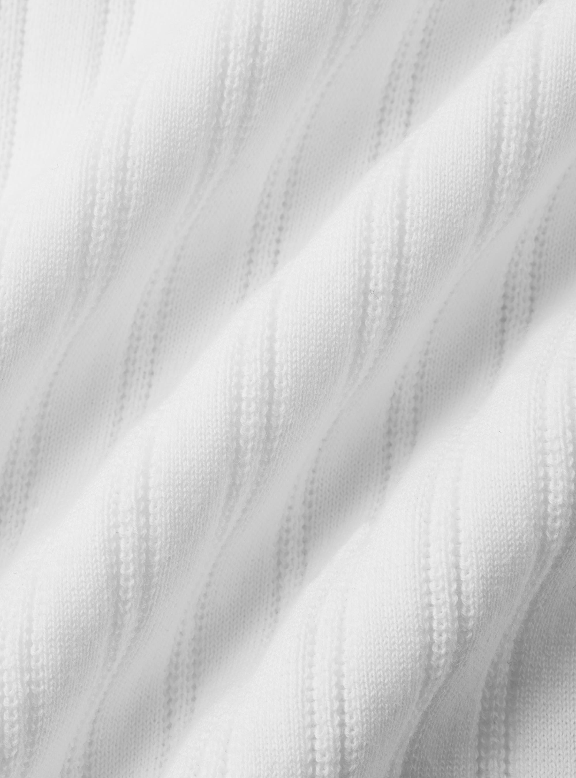 Polo de punto de algod&oacute;n extrafino con canal&eacute; calado, BLANCO