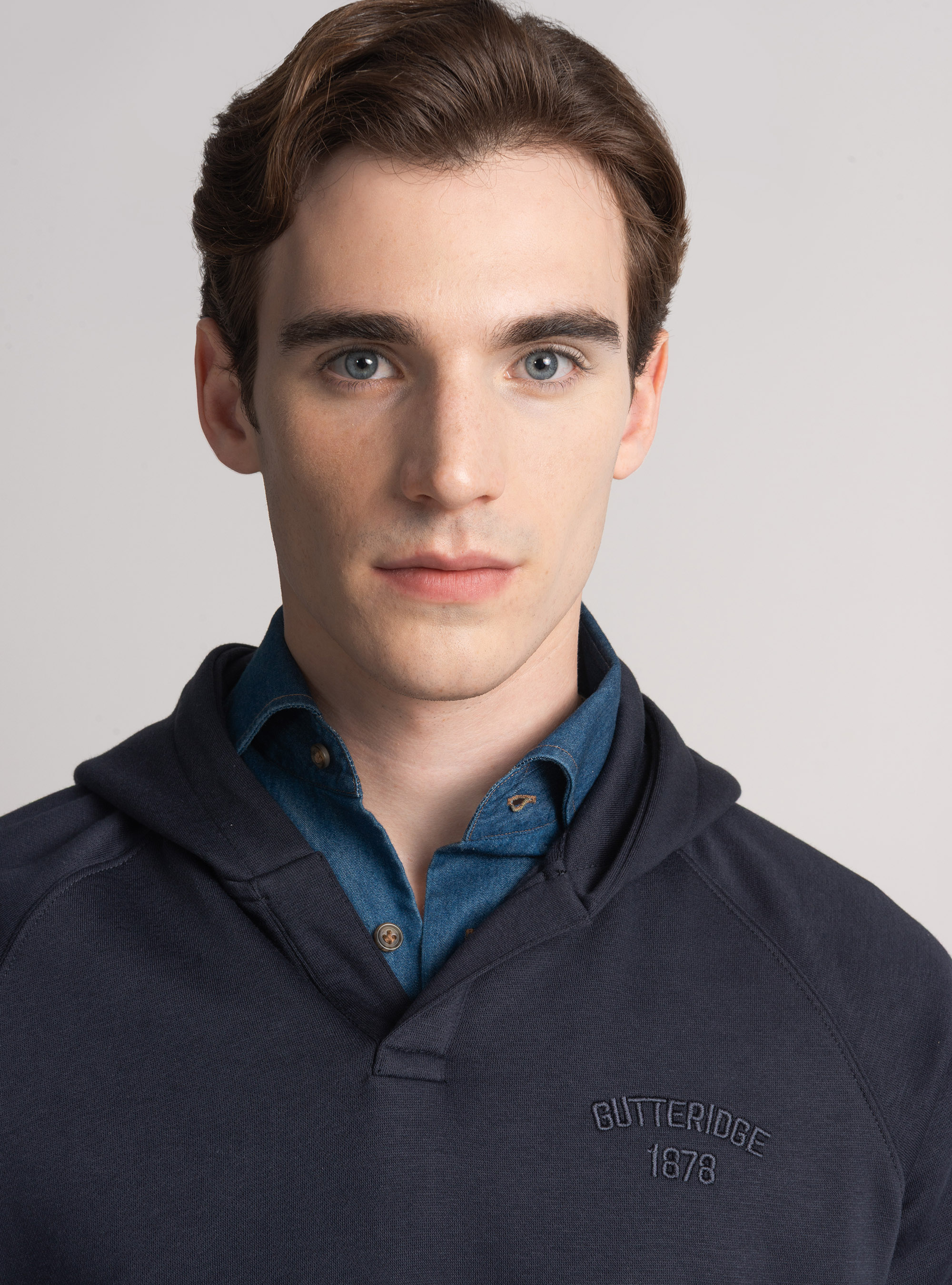 GT01 Kapuzenpulli aus Baumwollmischung, NAVY 0218C