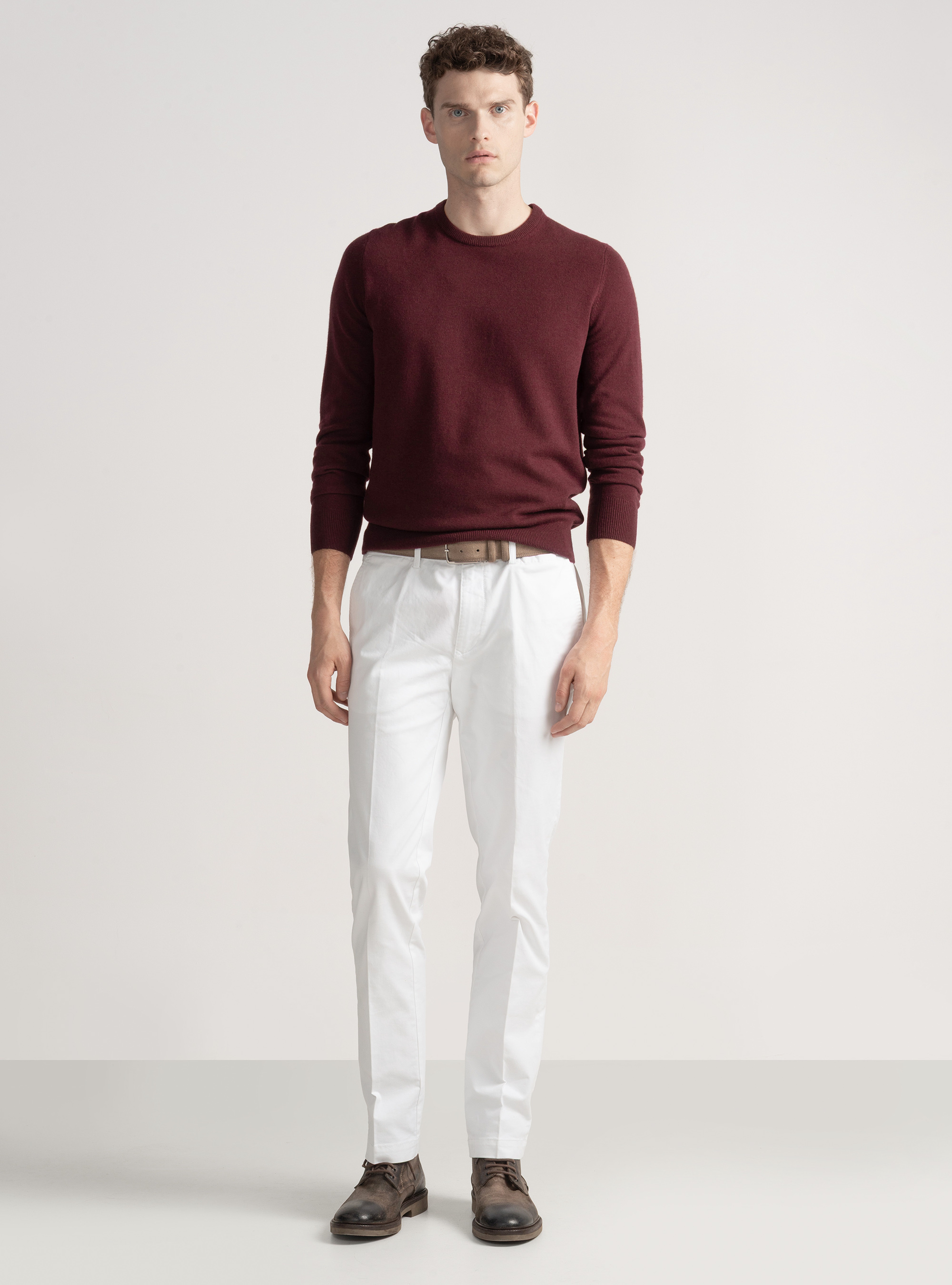 Maglia girocollo in lana lambswool e cashmere, BORDEAUX