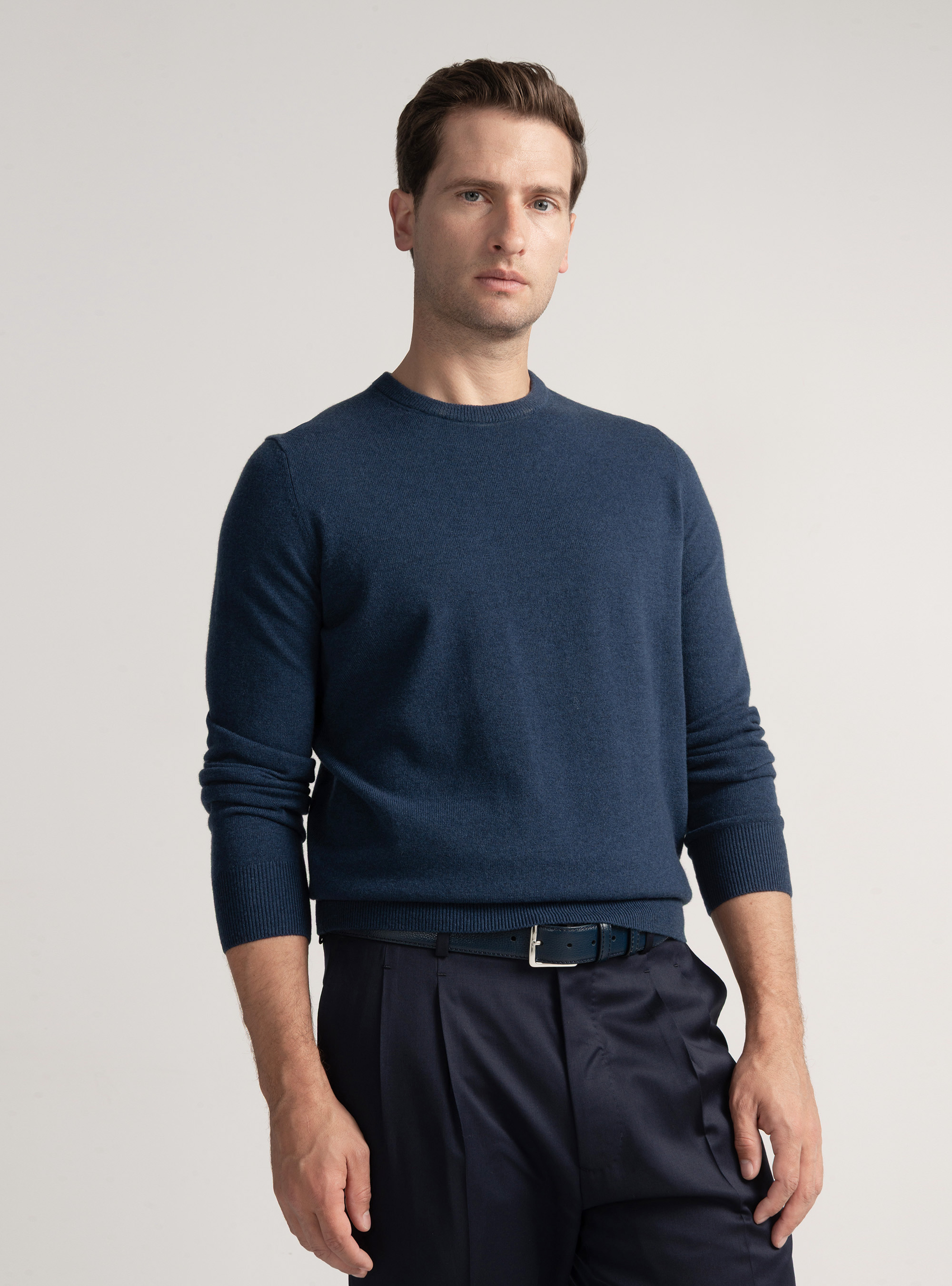 Maglia girocollo in lana lambswool e cashmere, INCHIOSTRO