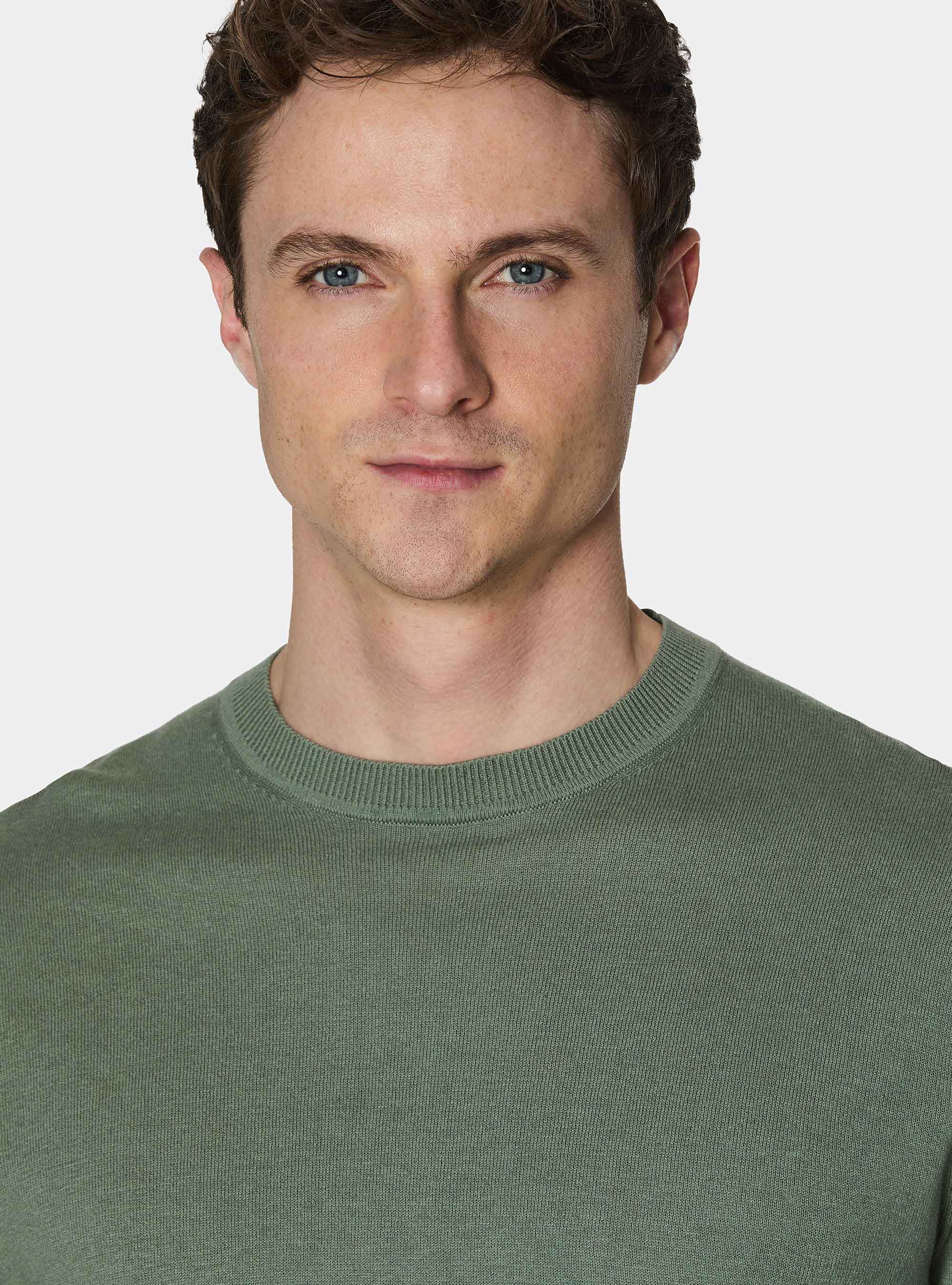 Rundhals-Pullover aus Baumwolle, Seide und Kaschmir, VERDE SALVIA 0604C