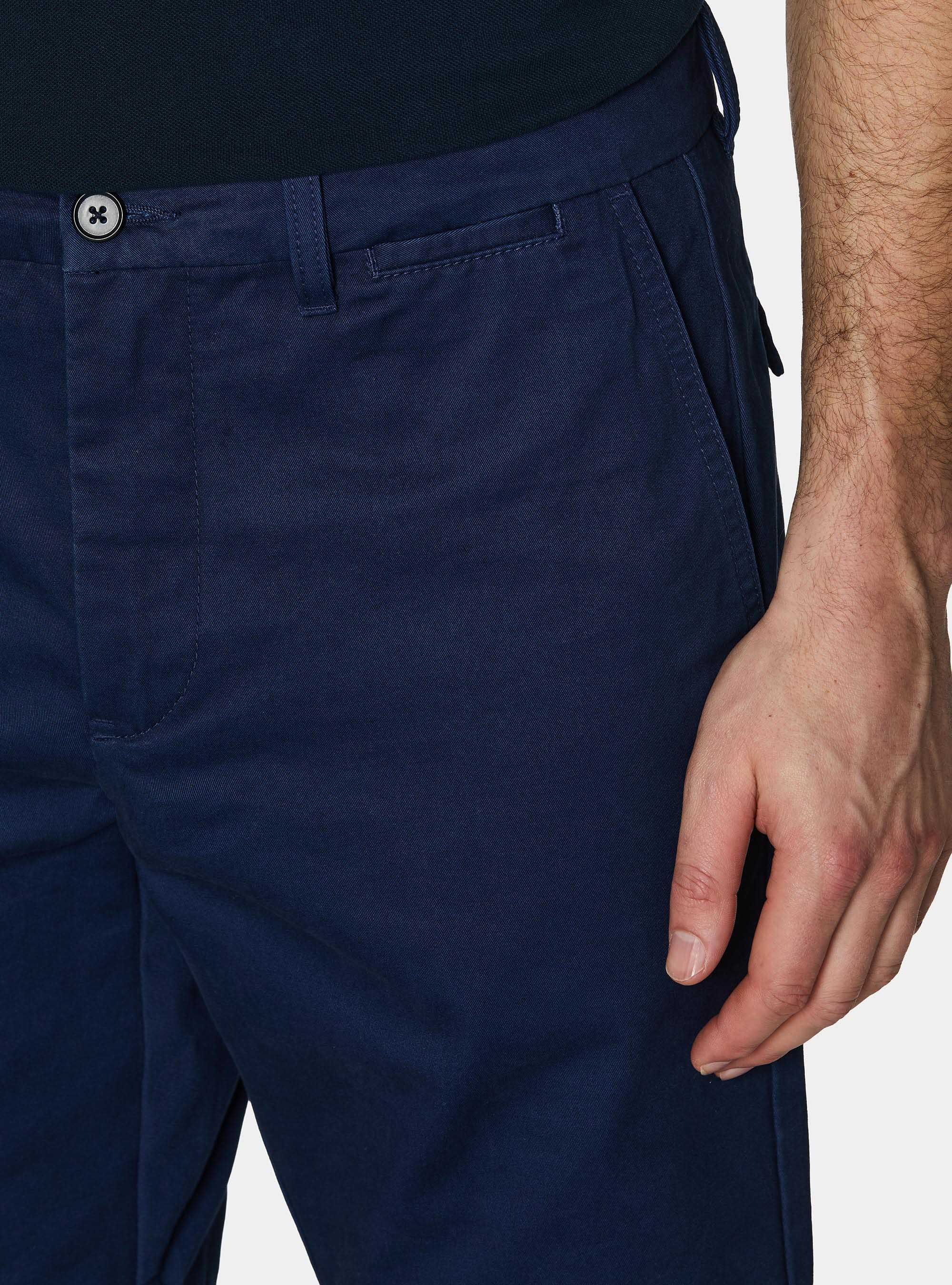 Cotton twill chino Bermuda shorts, BLUE