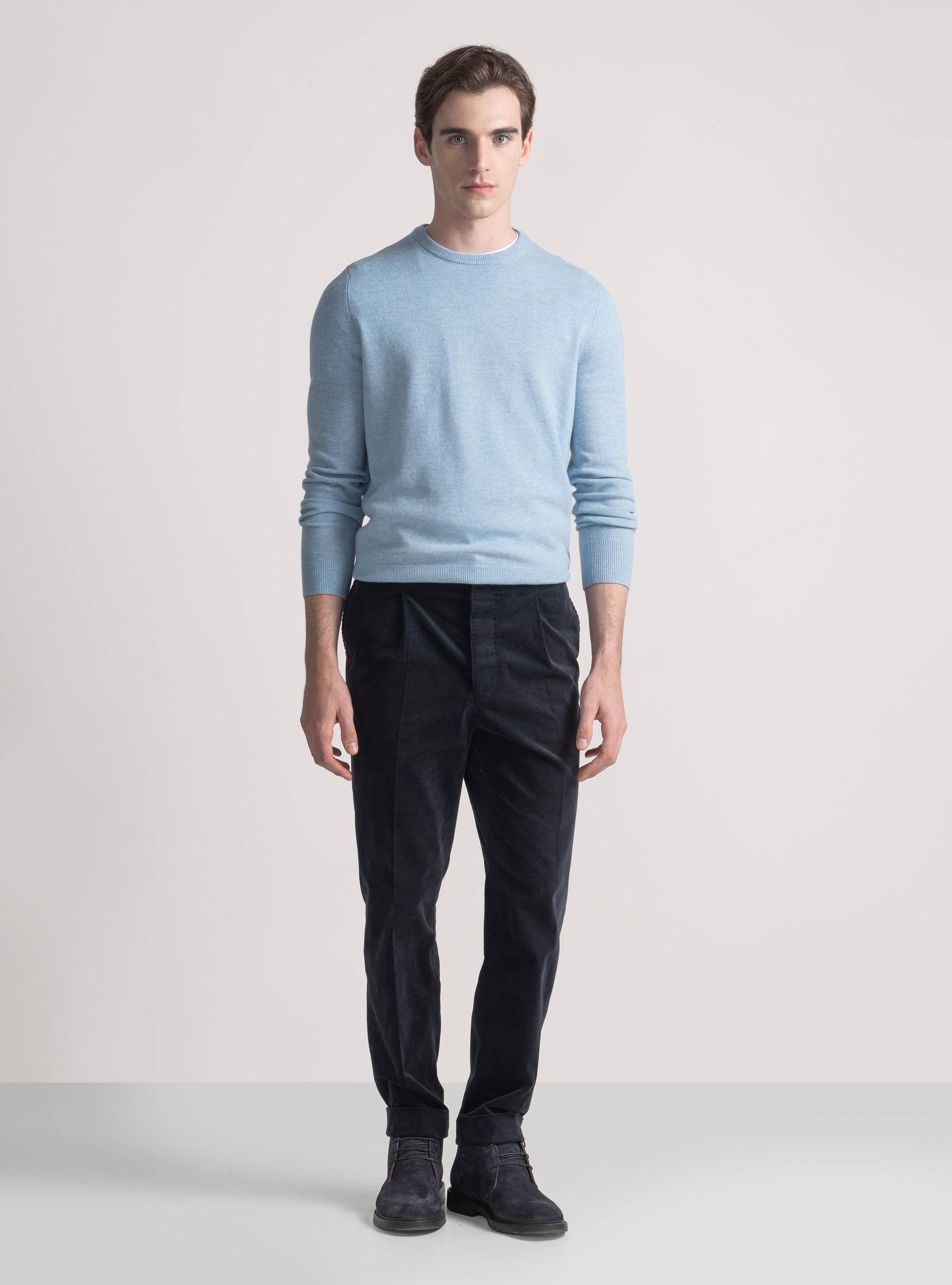 Maglia girocollo in lana lambswool e cashmere, AZZURRO POLVERE 0283C