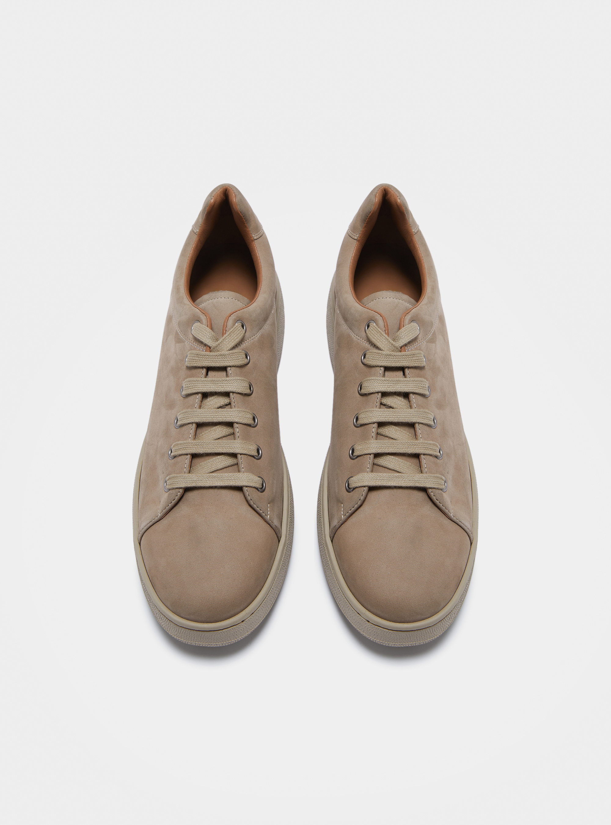 Baskets en nubuck, &Atilde; CRU
