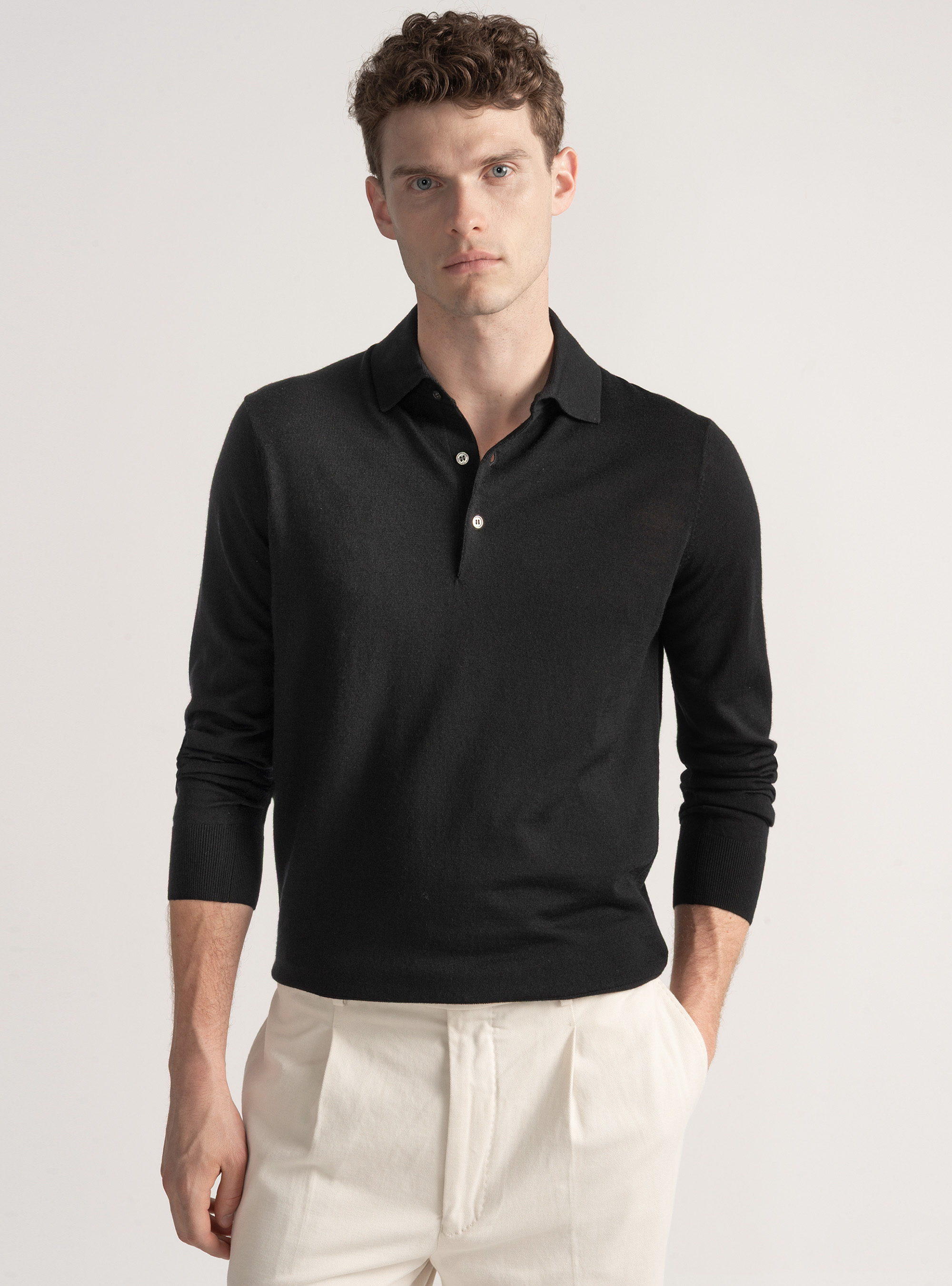 Polo en laine m&eacute;rinos extra-fine, NOIR