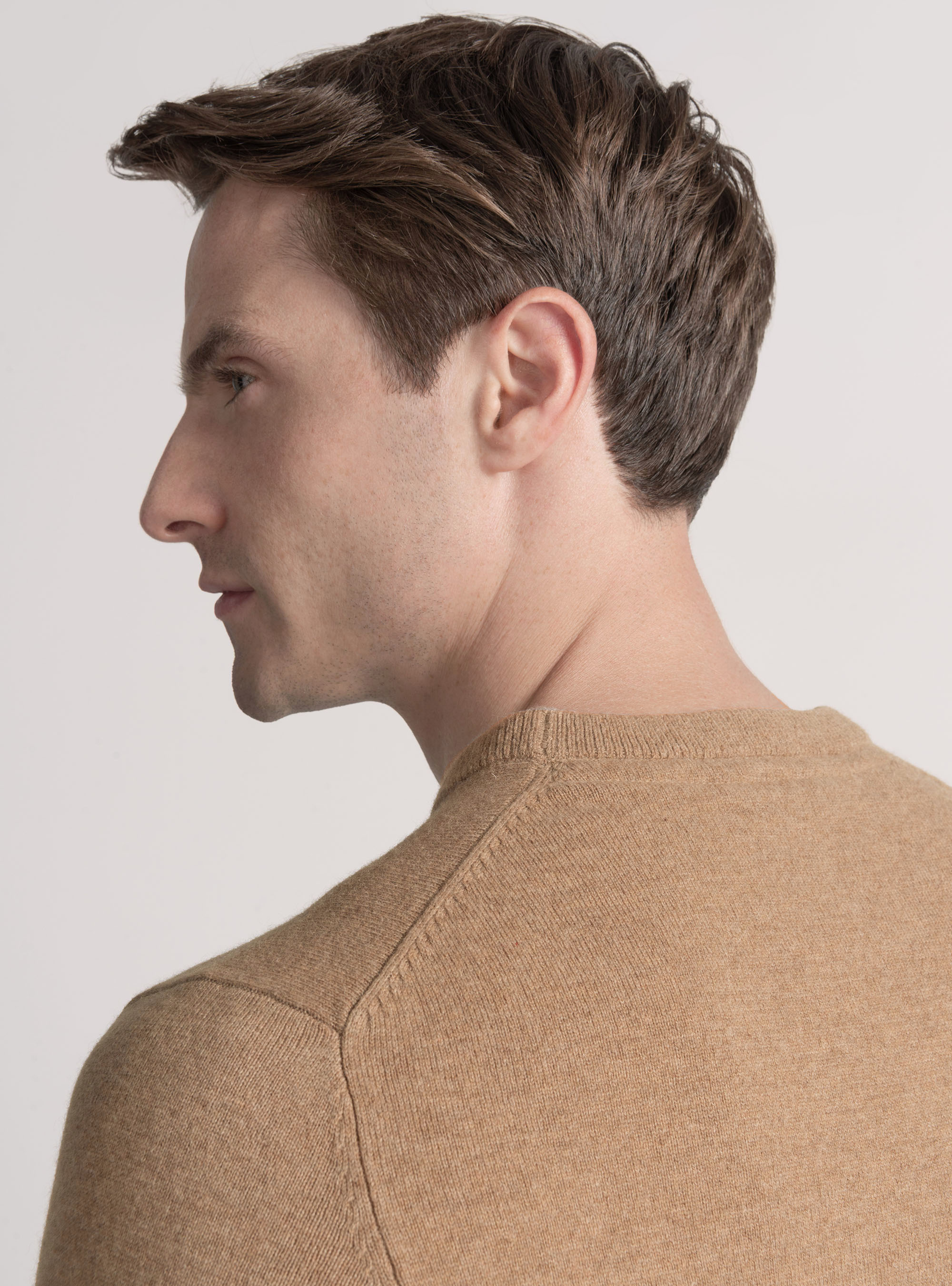 Maglia girocollo in lana lambswool e cashmere, CAMMELLO 0570C