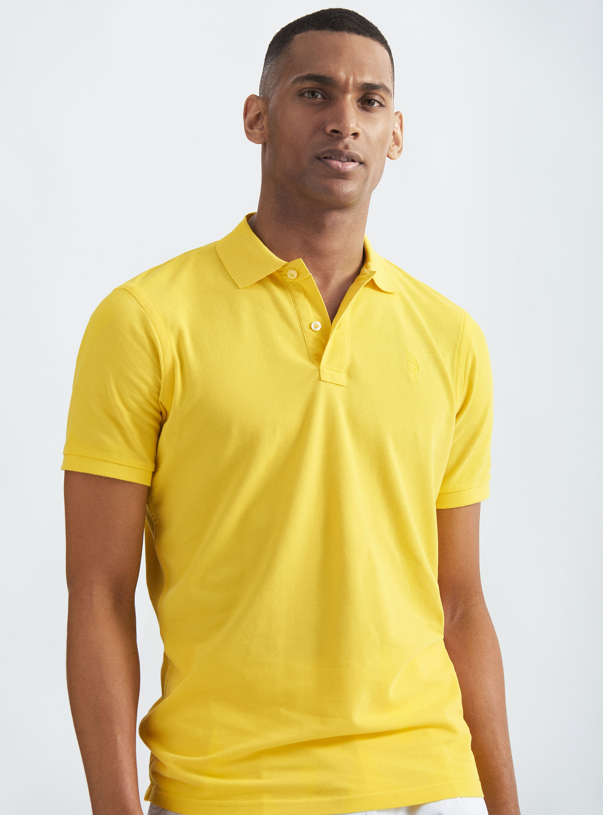 Polo classique en piqu&eacute;, JAUNE