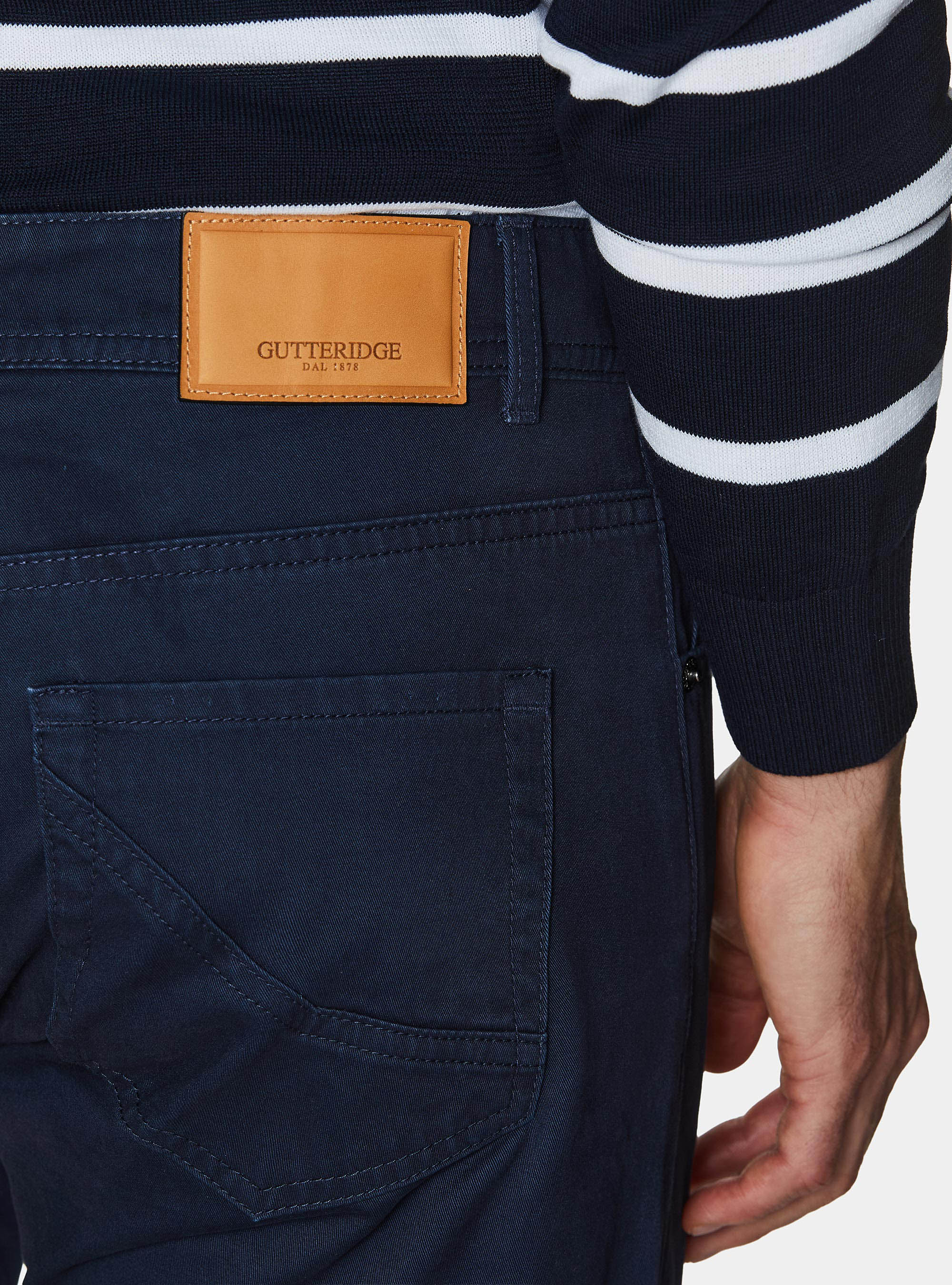 Pantalones slim fit de sarga de algod&oacute;n, AZUL MARINO