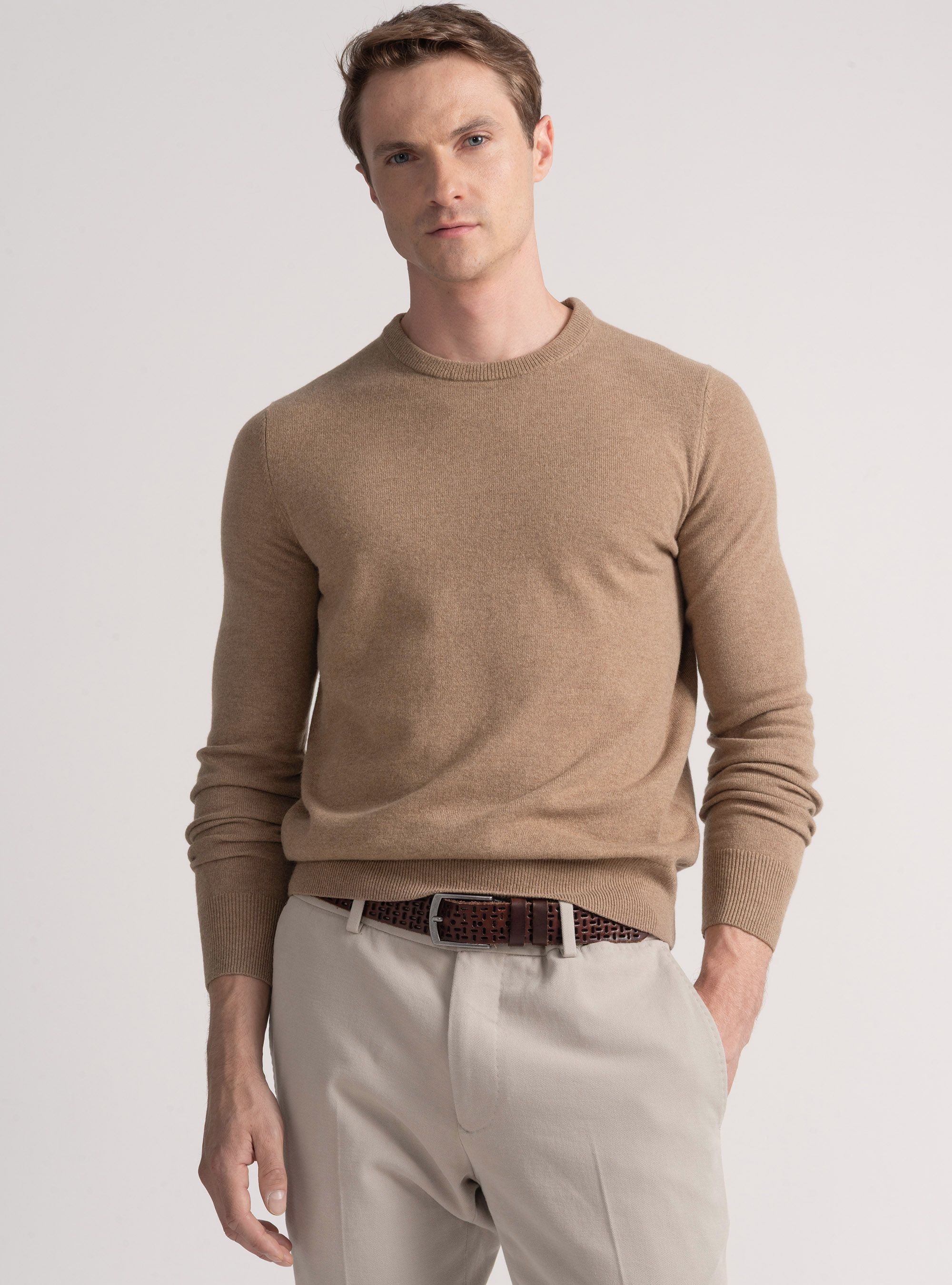 Maglia girocollo in lana lambswool e cashmere, CAMMELLO 0570C