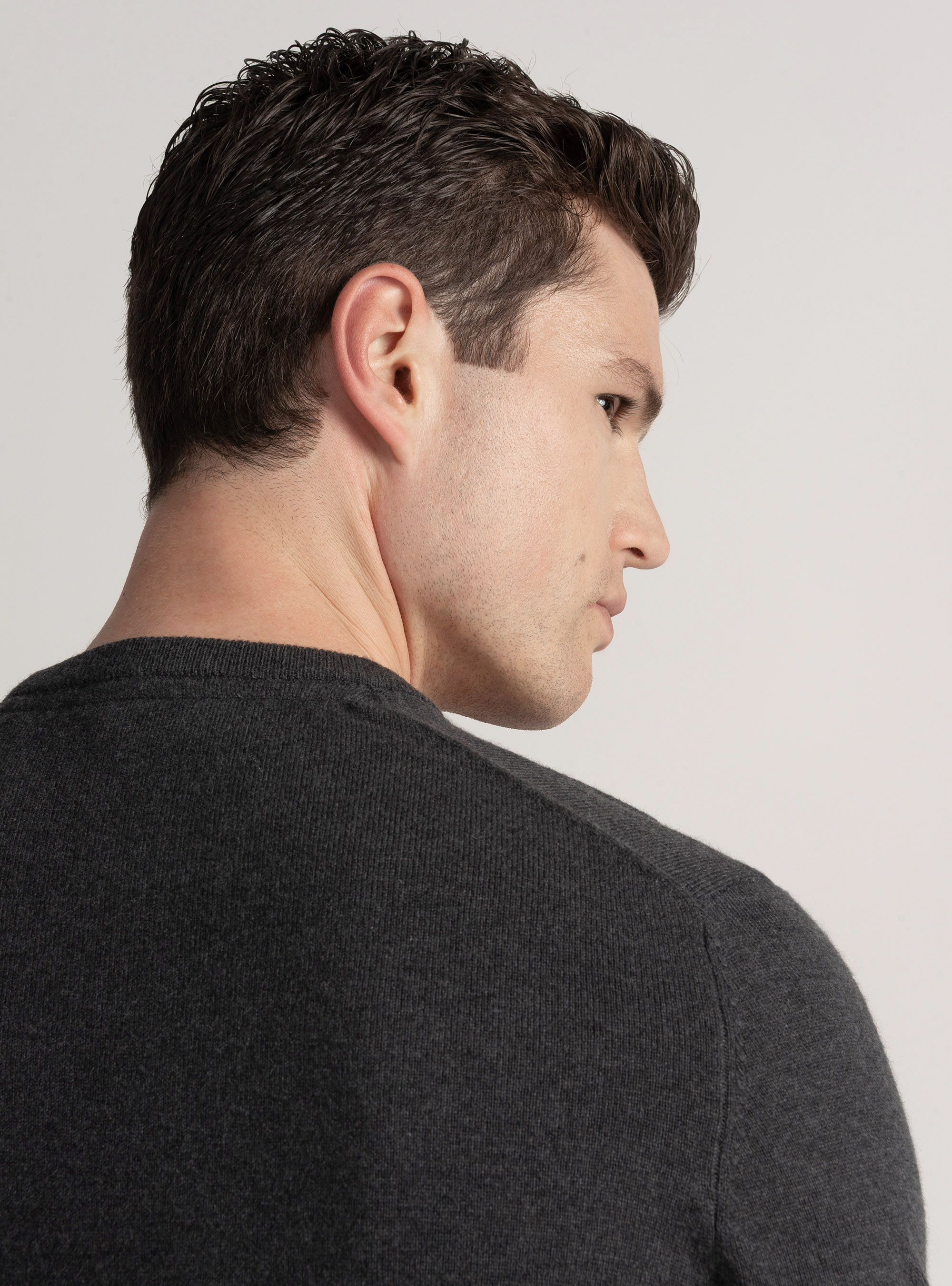 Maglia girocollo in lana lambswool e cashmere, ASFALTO