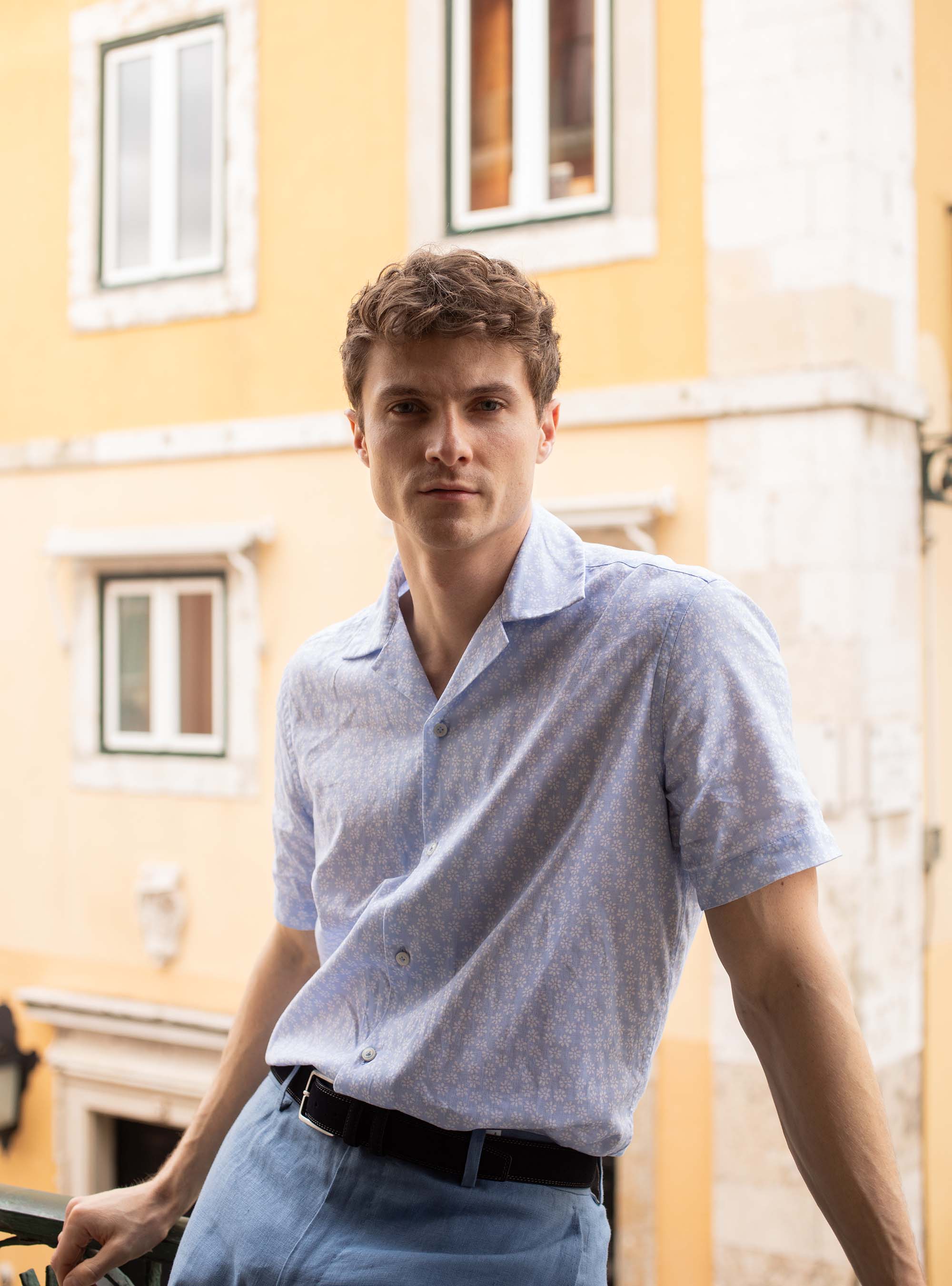 Camicia bowling in lino e cotone stampato, AZZURRO