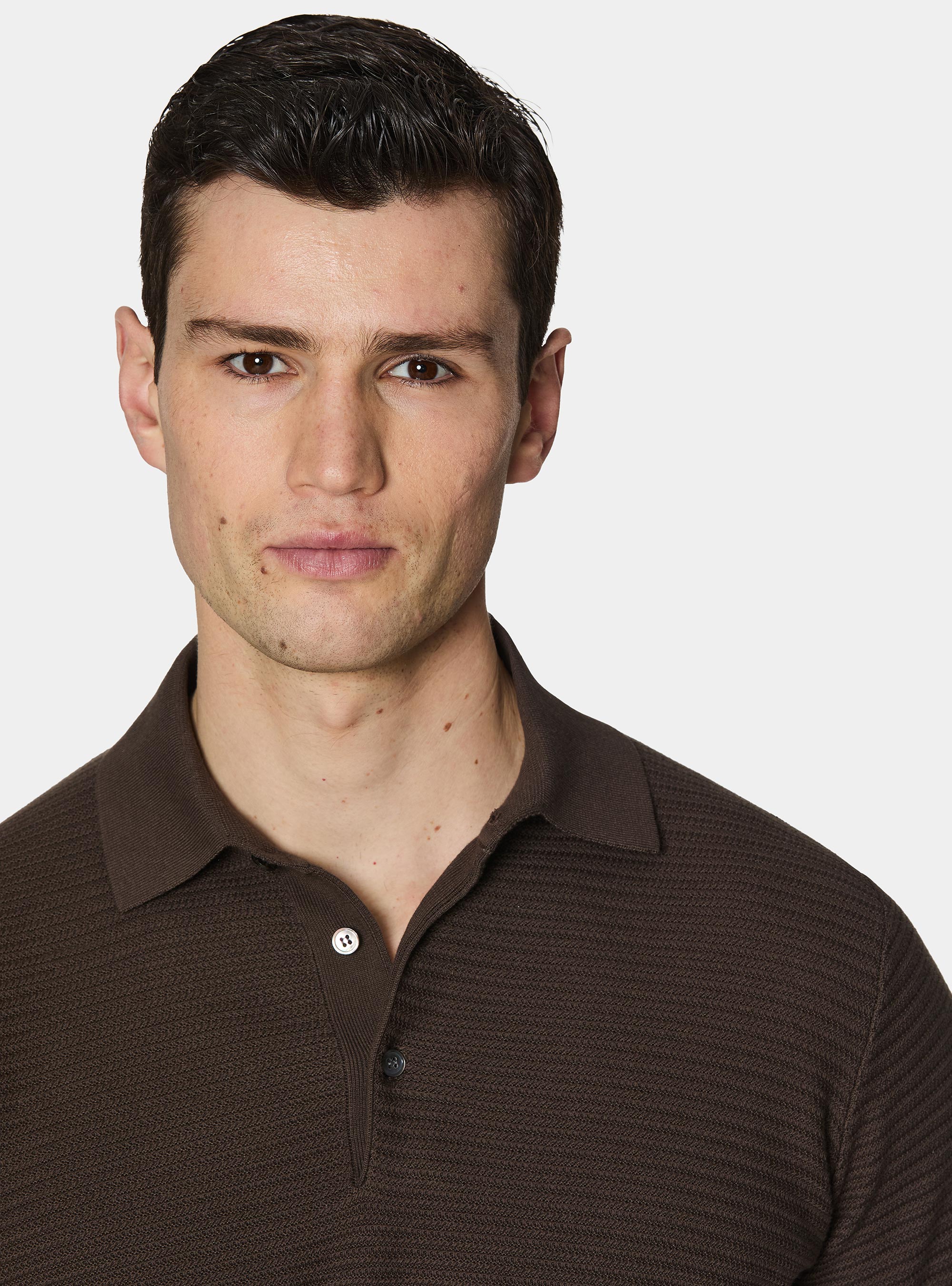 Polo en maille de coton textur&eacute;, MARRON