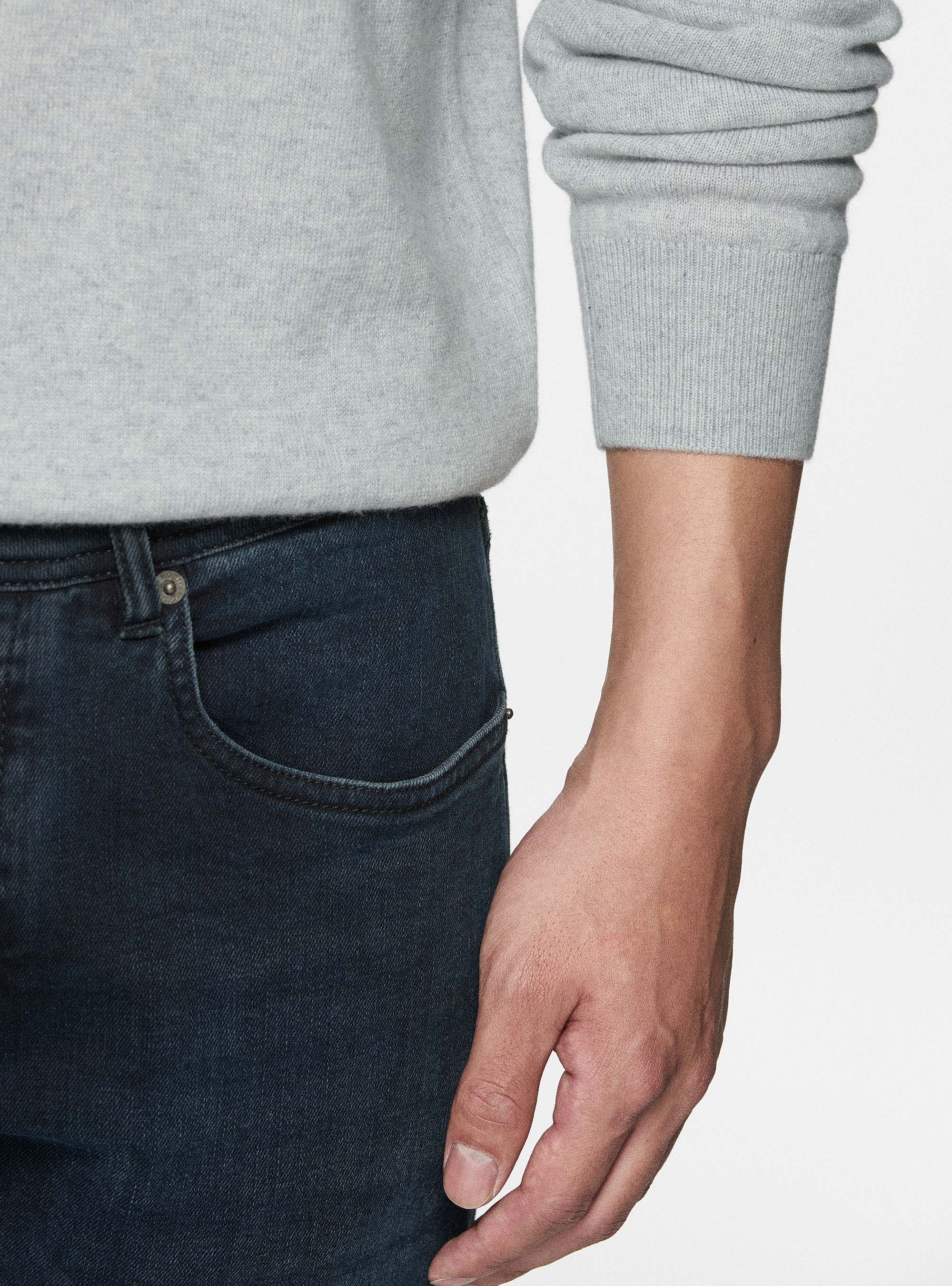 Cashmere crew-neck sweater, LIGHT GREY MELANGE