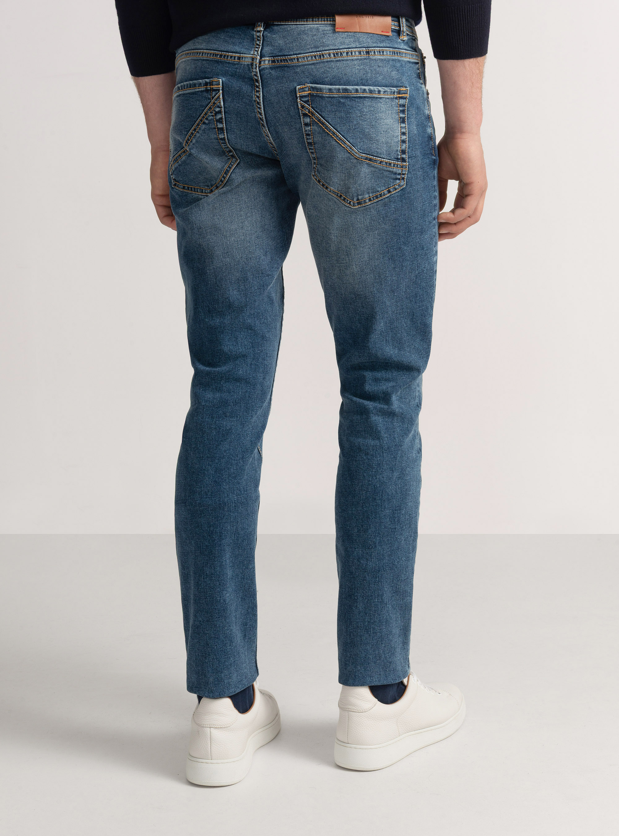 5 Regular fit denim pockets, NAVY BLUE