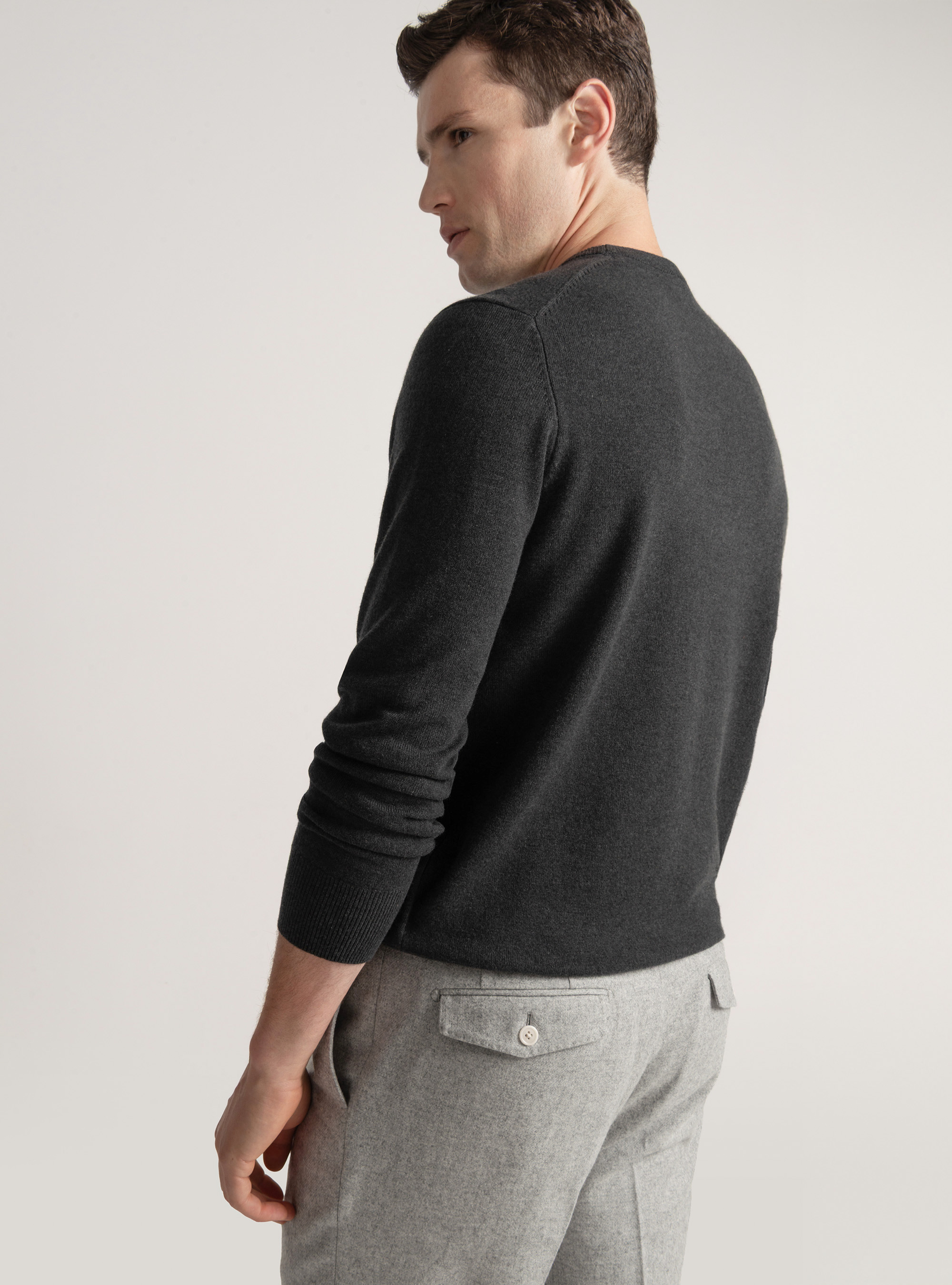 Maglia girocollo in lana lambswool e cashmere, ASFALTO