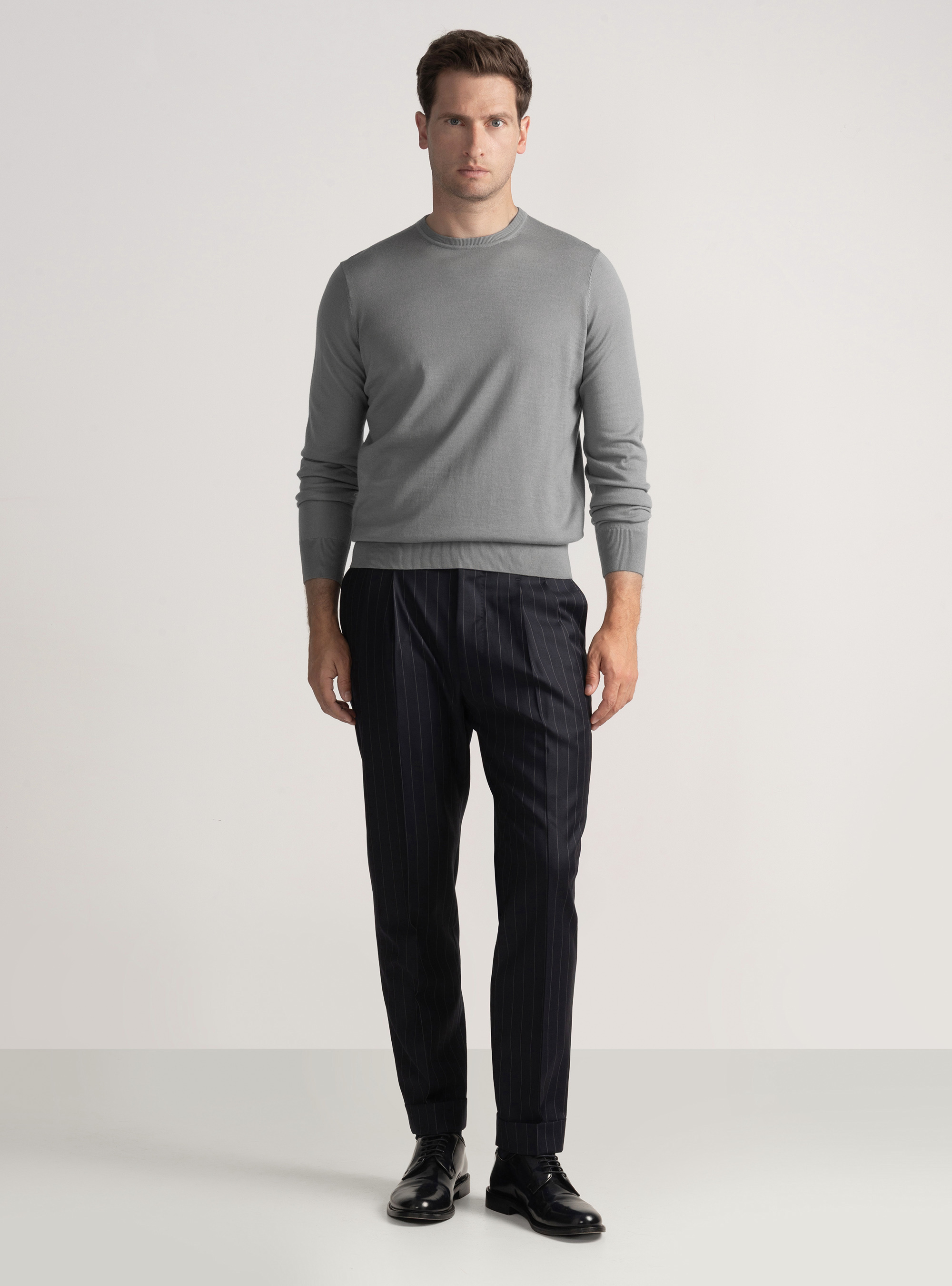 Crew-neck sweater in pure extra-fine merino wool, GREY